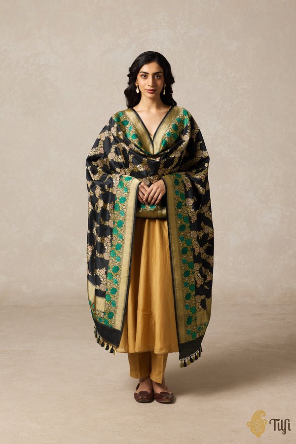 Qorinlari bilan yalangoch ayollar videolari onlayn