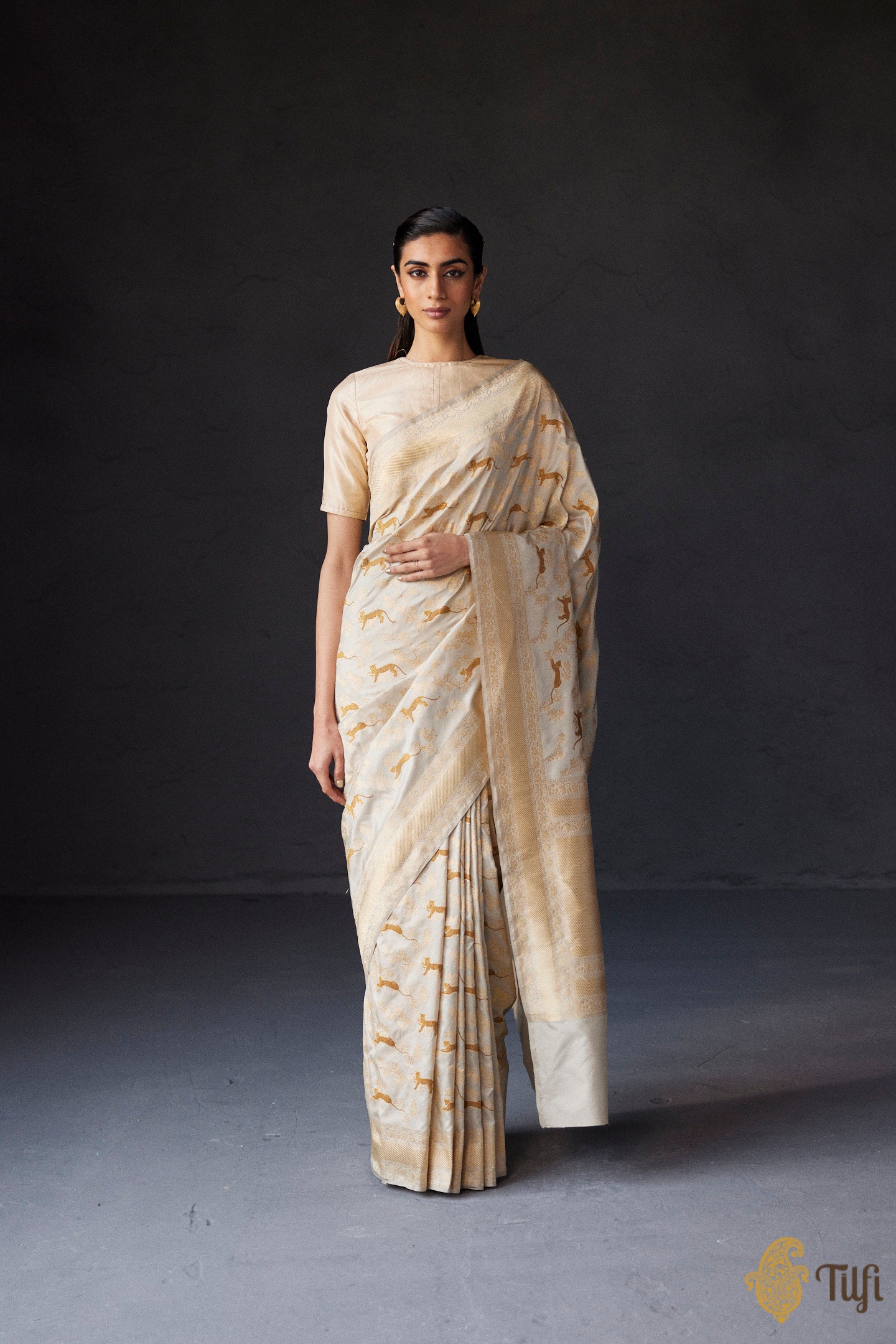 Off White Color Roses 'Leopards on Branches' Off-White Pure Katan Silk Banarasi Shikargah Ha ...