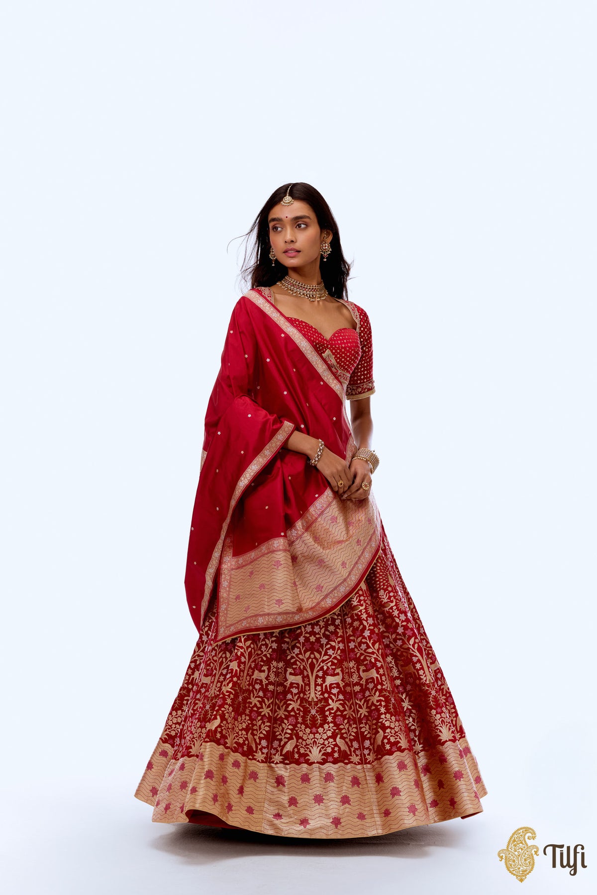 &#39;Anandvan&#39; Red Pure Satin Silk Banarasi Handloom Lehenga Set