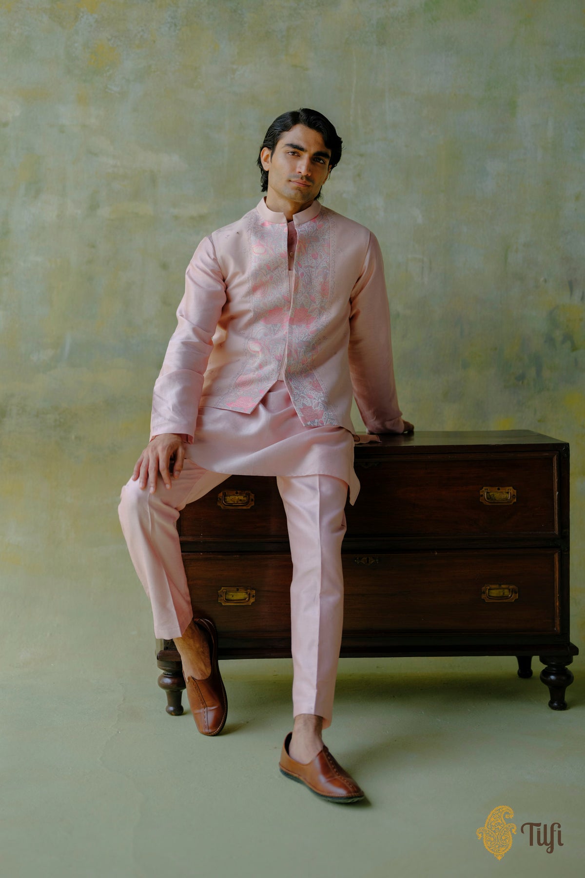 Pink Pure Monga Silk Handwoven Sadri