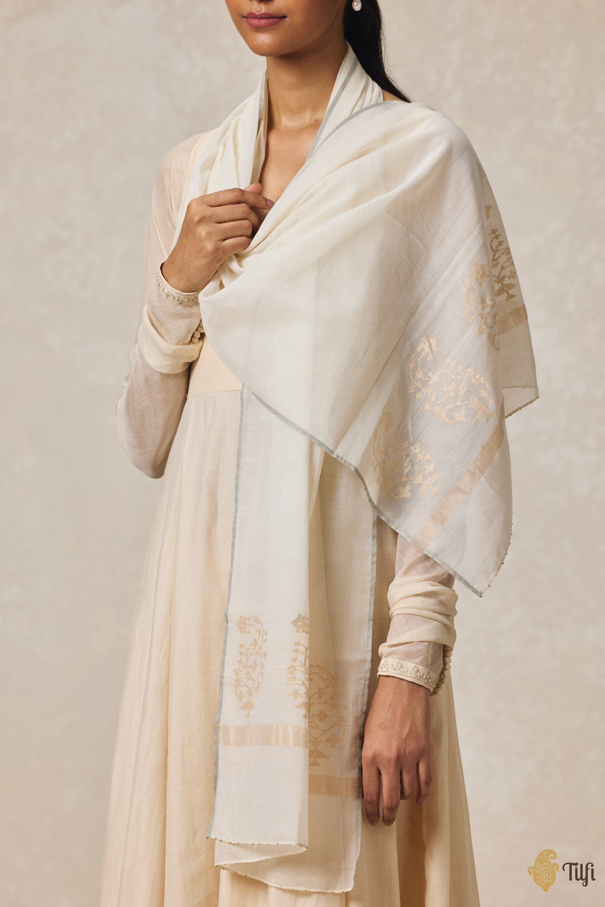 Off-White Pure Cotton Jamdani Real Zari Banarasi Handloom Stole