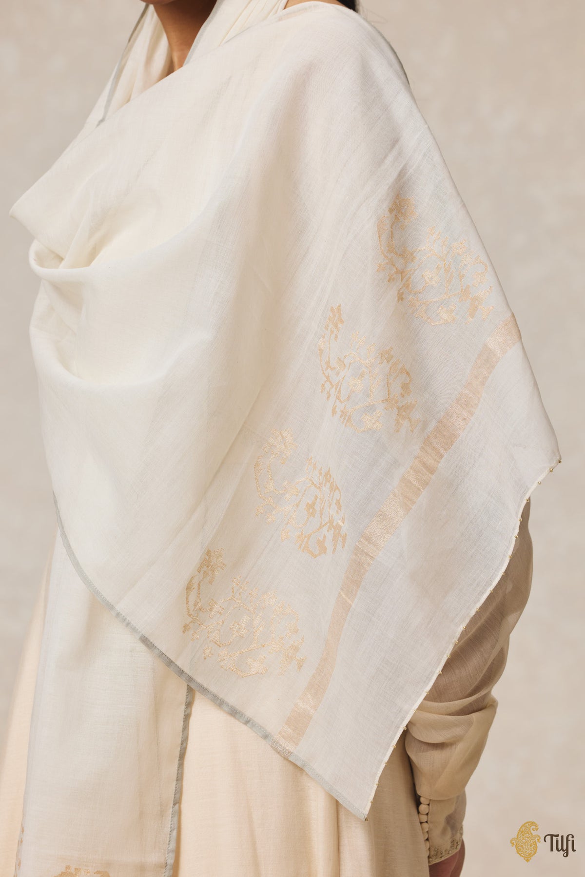 Off-White Pure Cotton Jamdani Real Zari Banarasi Handloom Stole