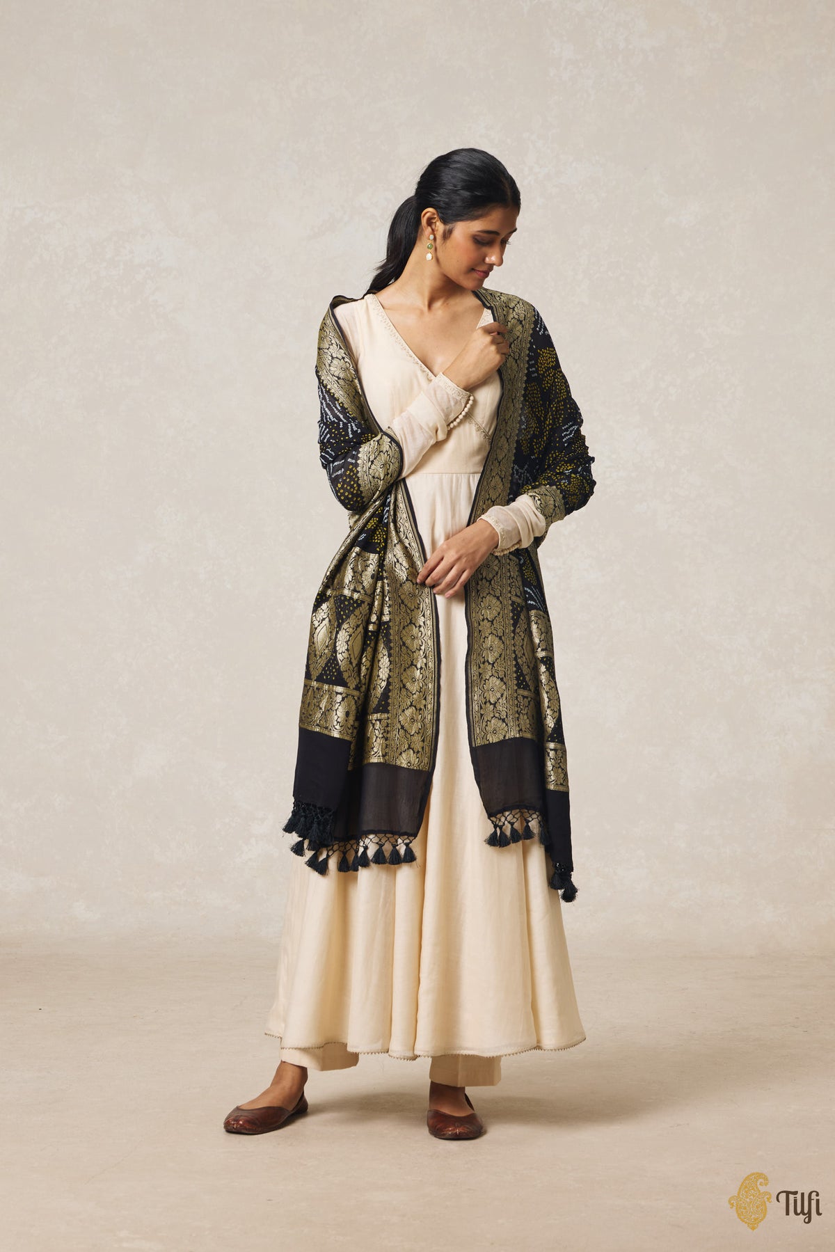 Black Pure Georgette Banarasi Handloom Bandhani Dupatta