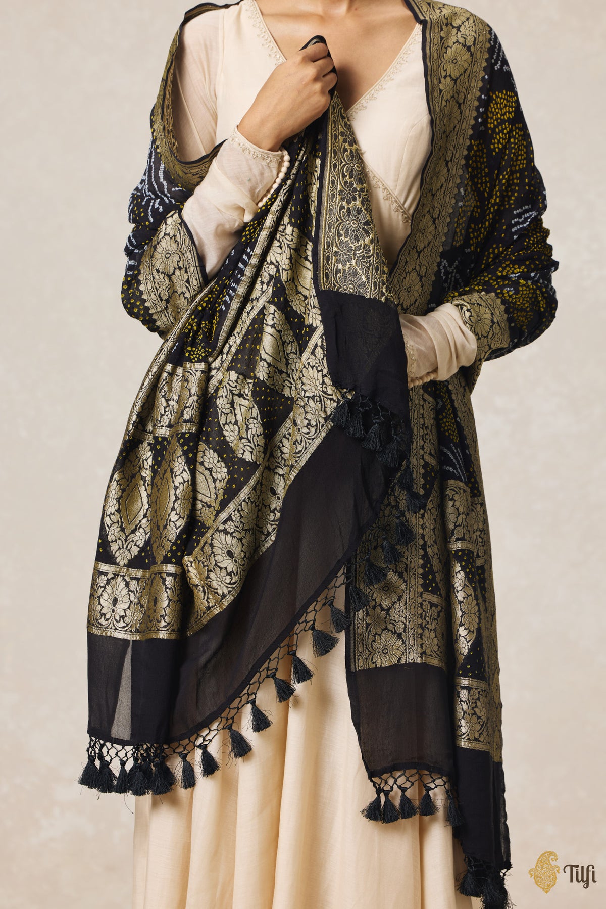 Black Pure Georgette Banarasi Handloom Bandhani Dupatta