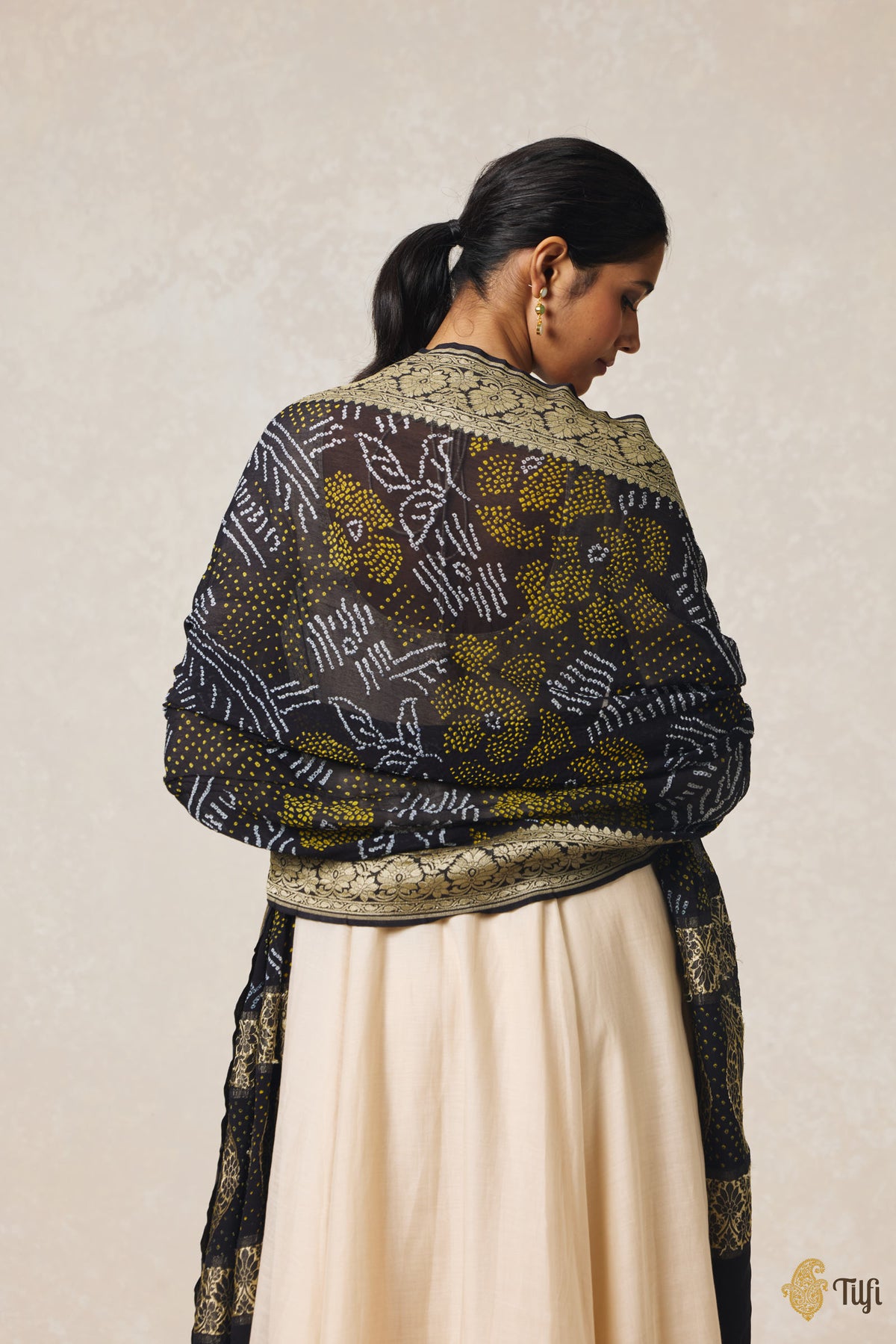 Black Pure Georgette Banarasi Handloom Bandhani Dupatta