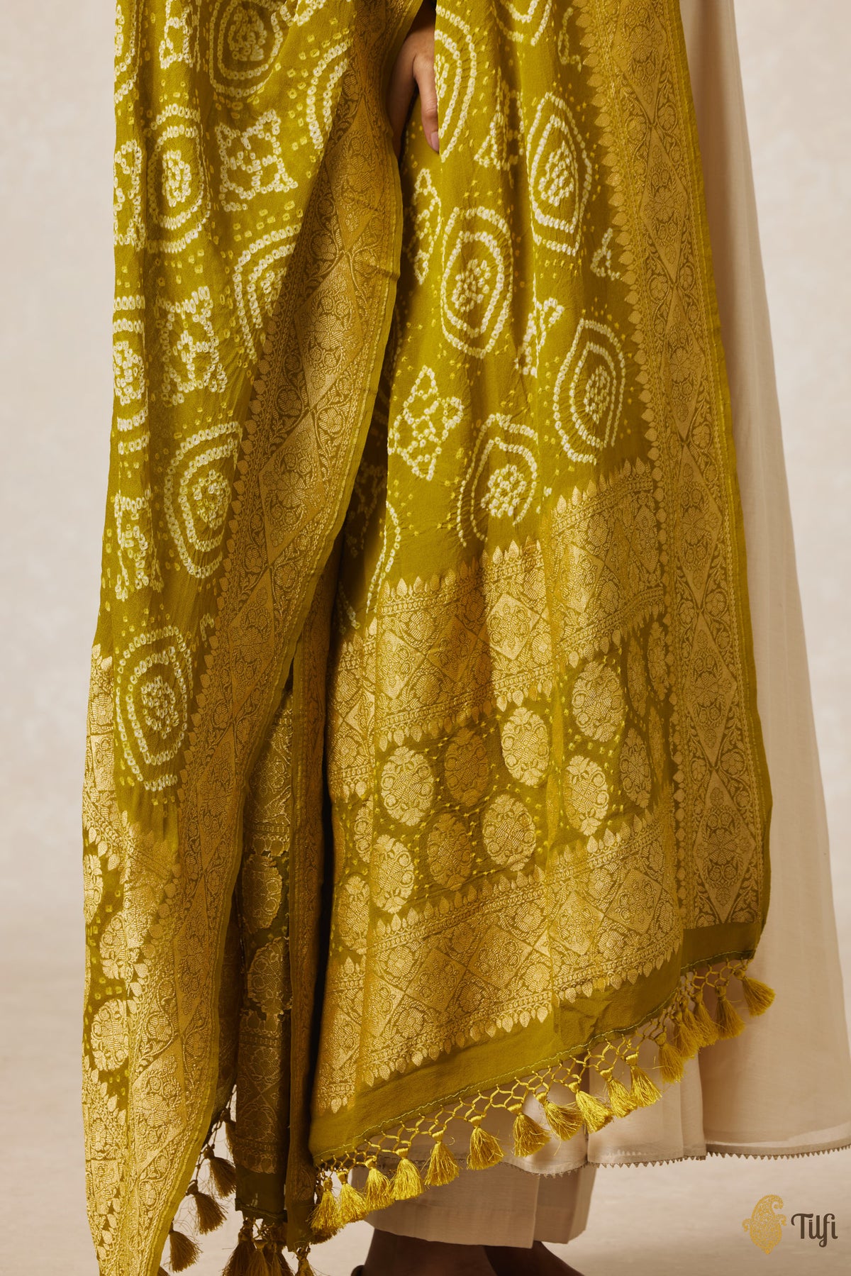 Ochre Green Pure Georgette Banarasi Handloom Bandhani Dupatta