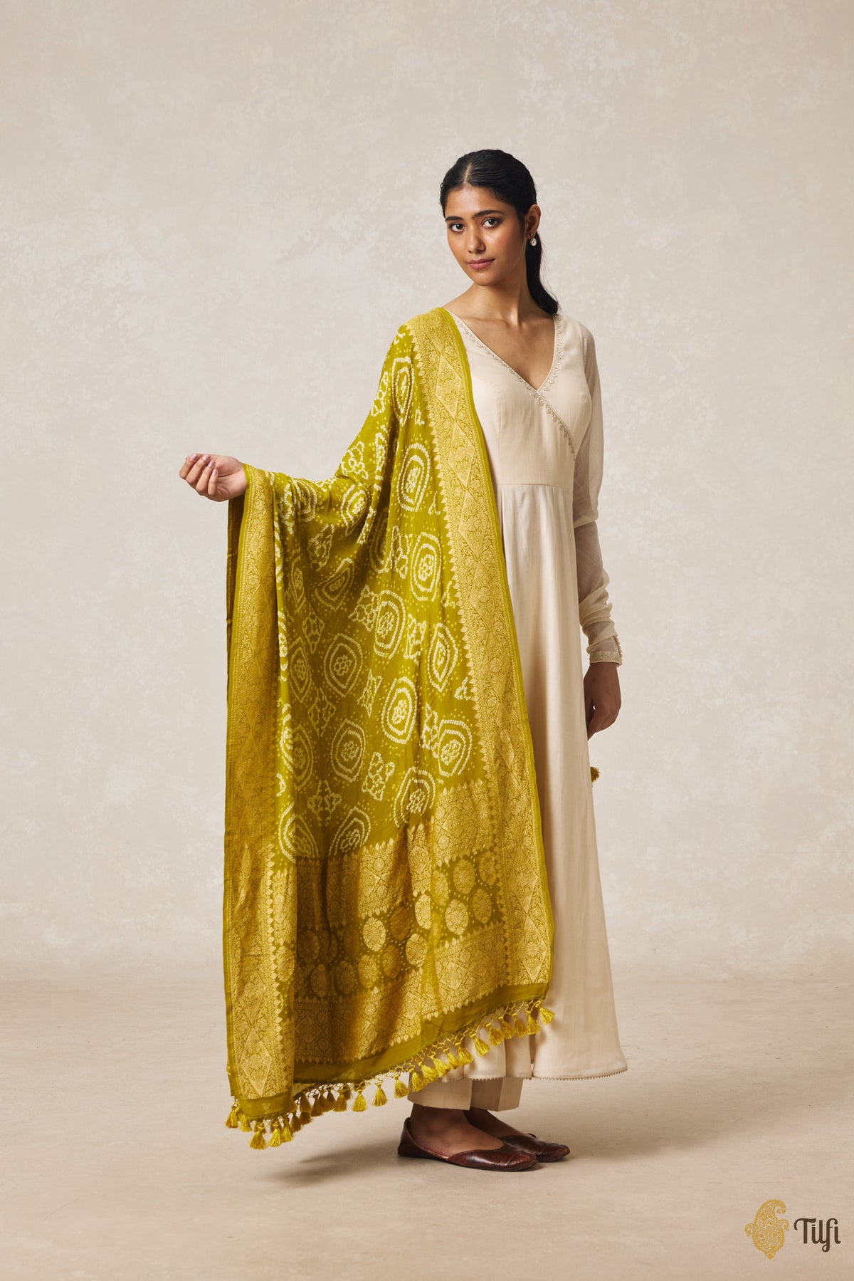 Ochre Green Pure Georgette Banarasi Handloom Bandhani Dupatta