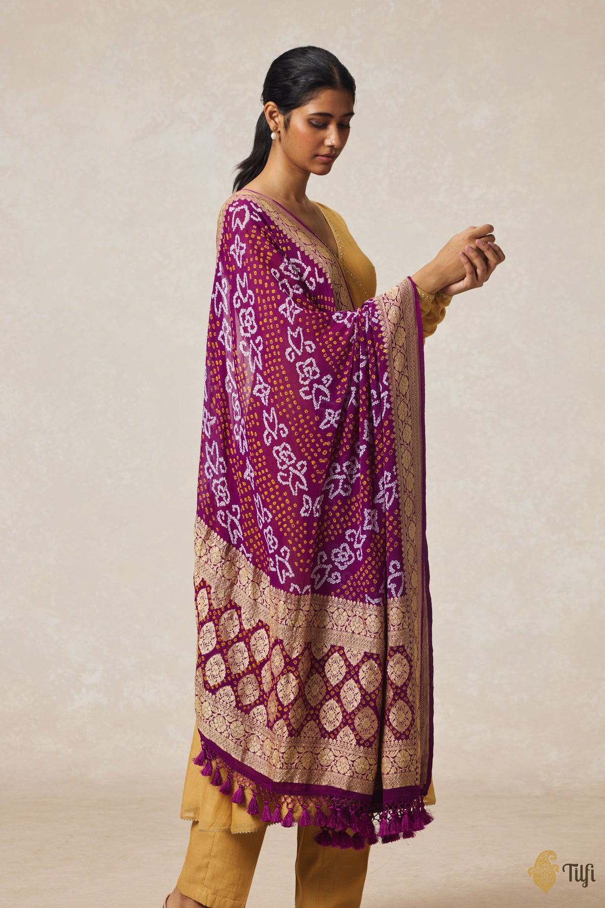 Cherry Purple Pure Georgette Banarasi Handloom Bandhani Dupatta