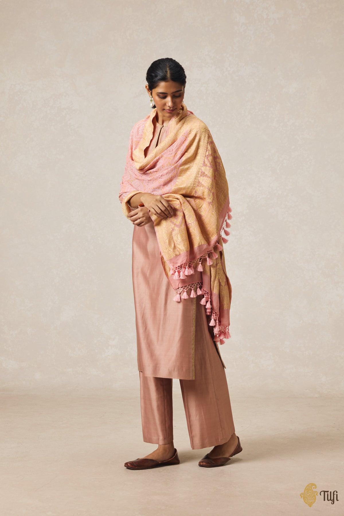 Peach Pure Georgette Banarasi Handloom Bandhani Dupatta