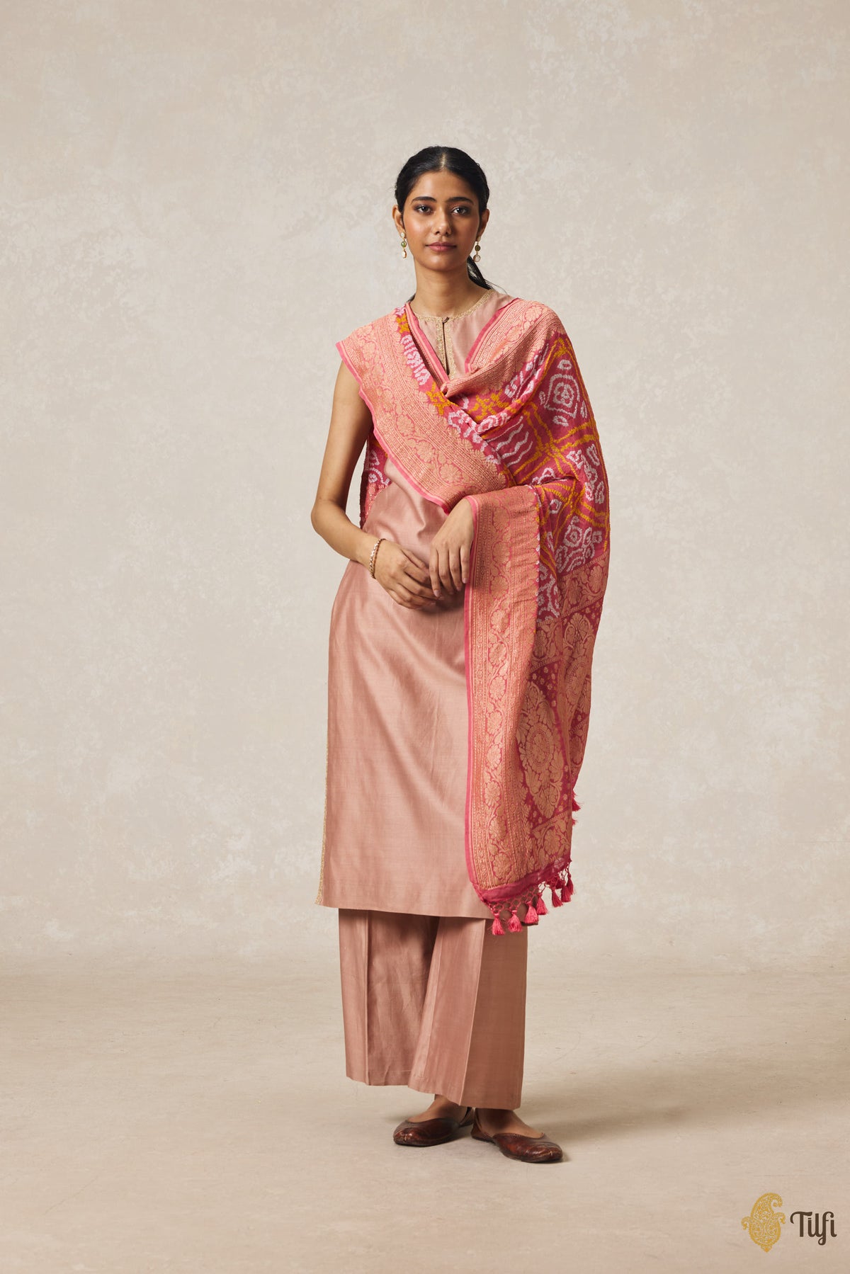 Rust Pink Pure Georgette Banarasi Handloom Bandhani Dupatta