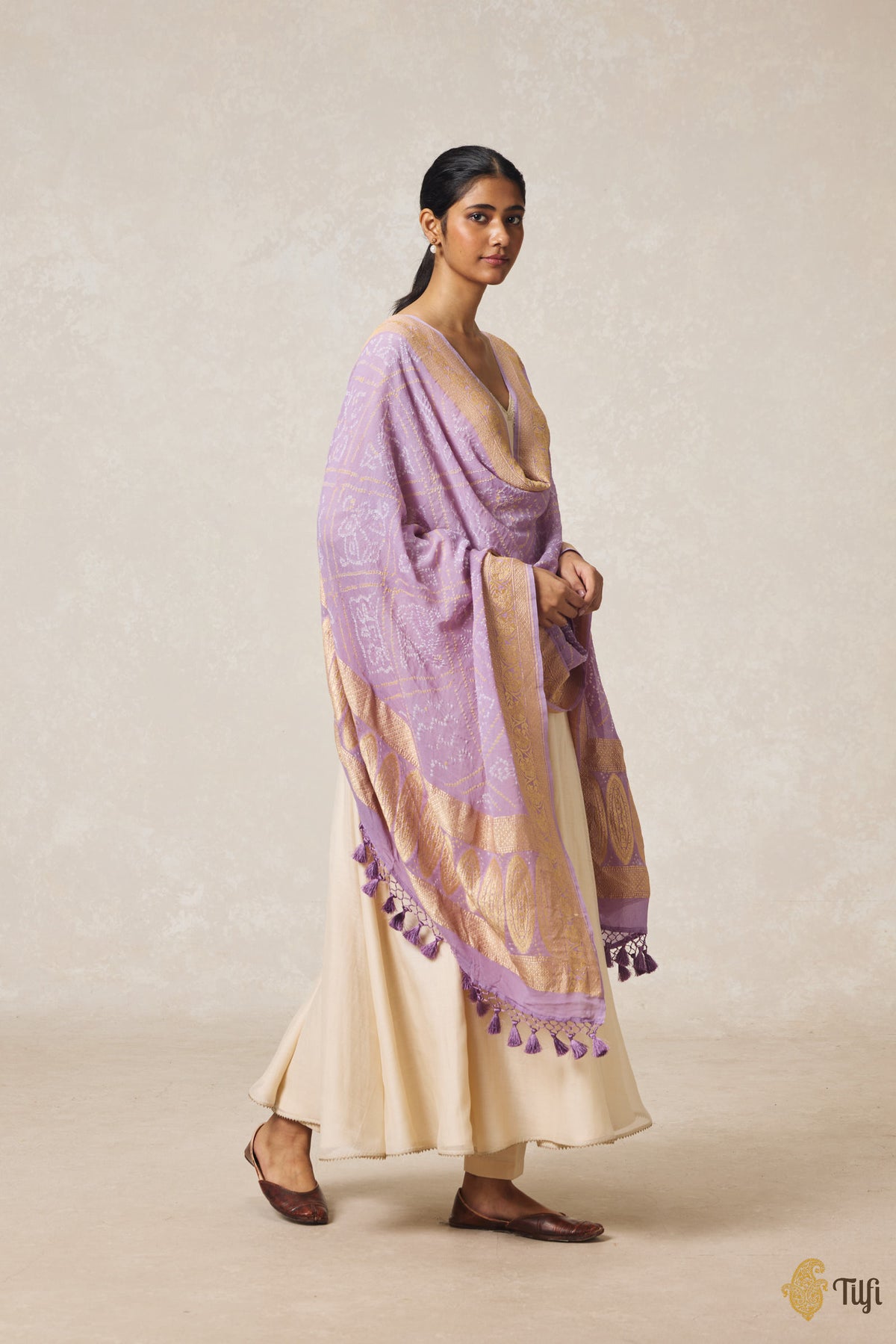 Lavender Pure Georgette Banarasi Handloom Bandhani Dupatta