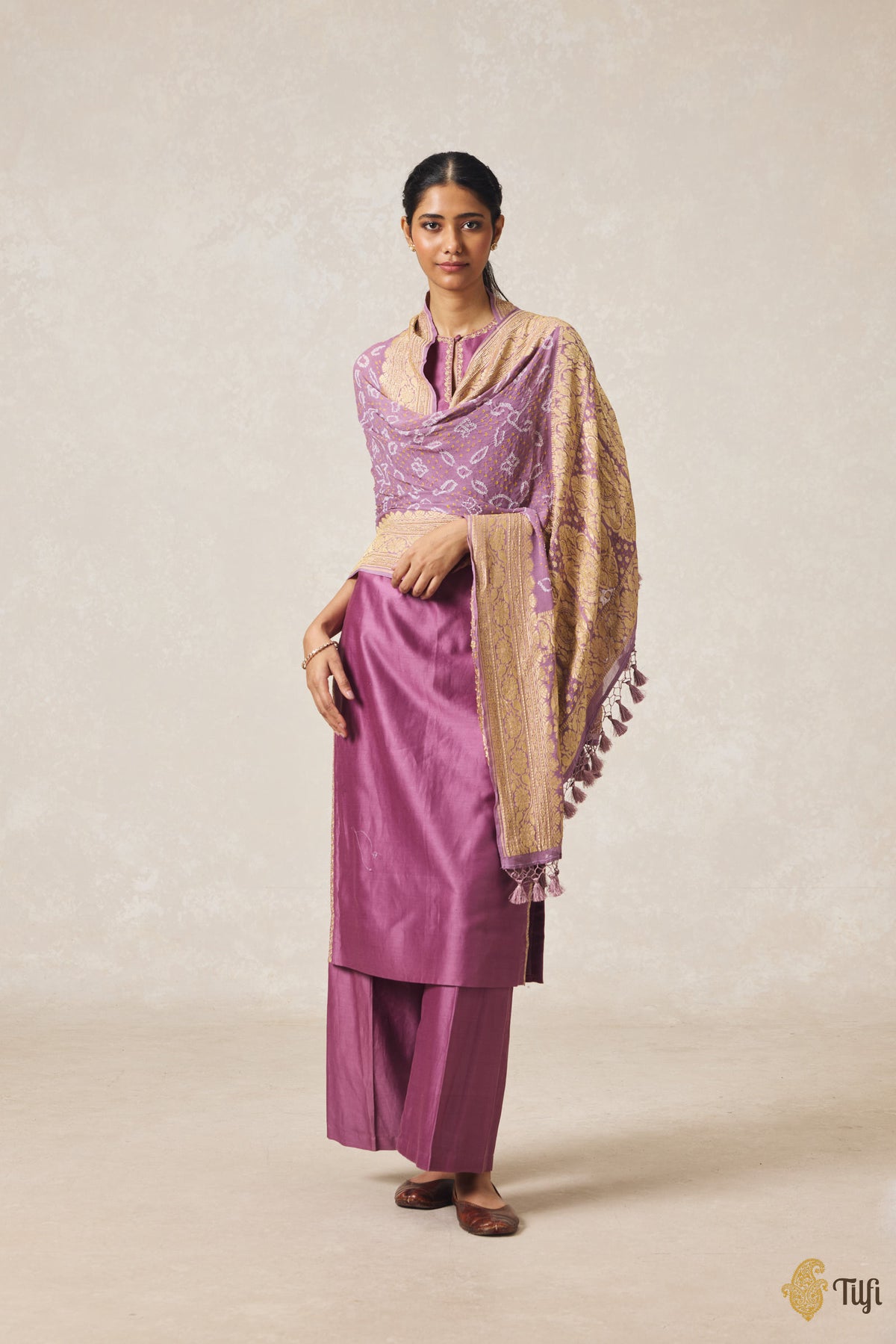 Mauve Pink Pure Georgette Banarasi Handloom Bandhani Dupatta
