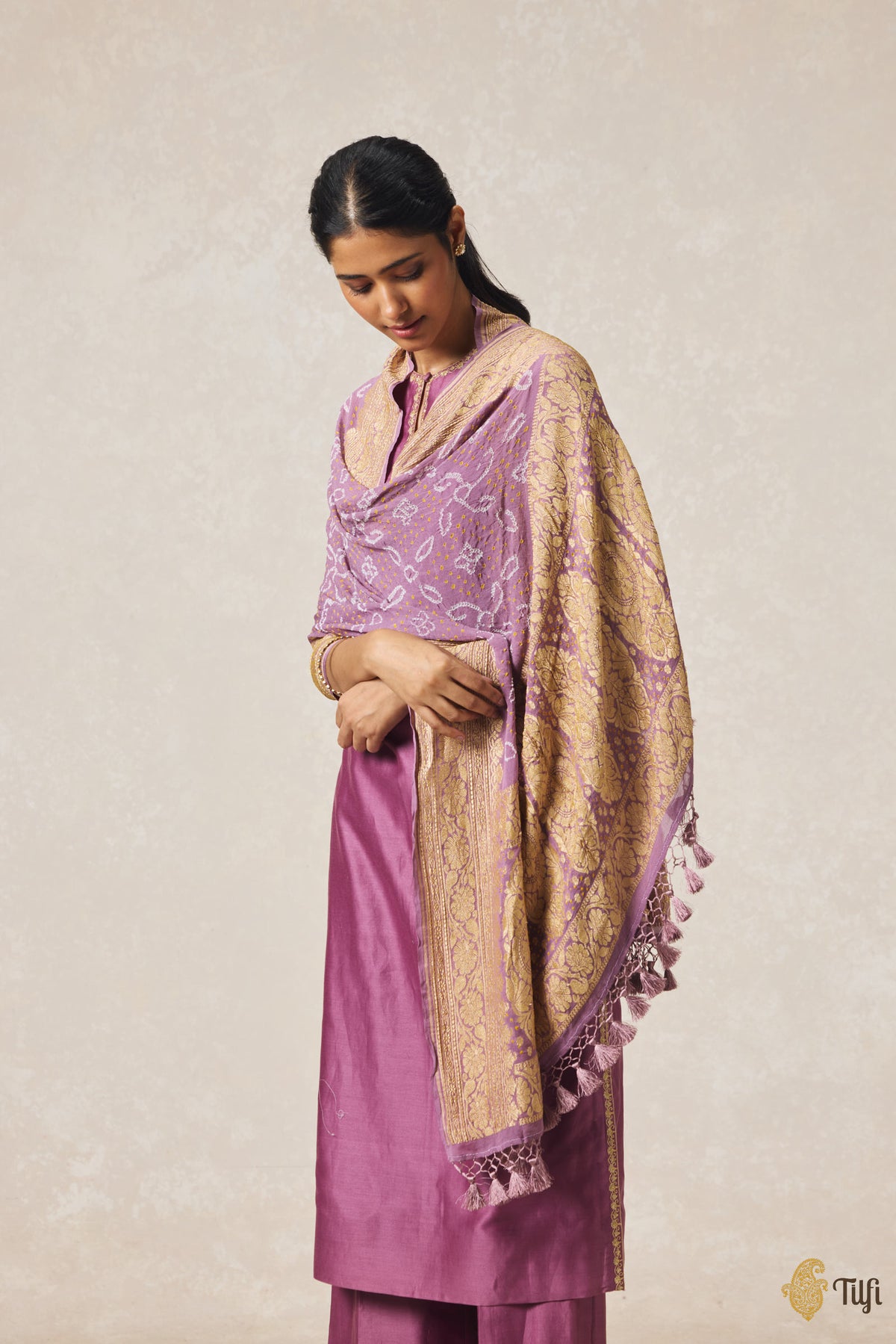 Mauve Pink Pure Georgette Banarasi Handloom Bandhani Dupatta