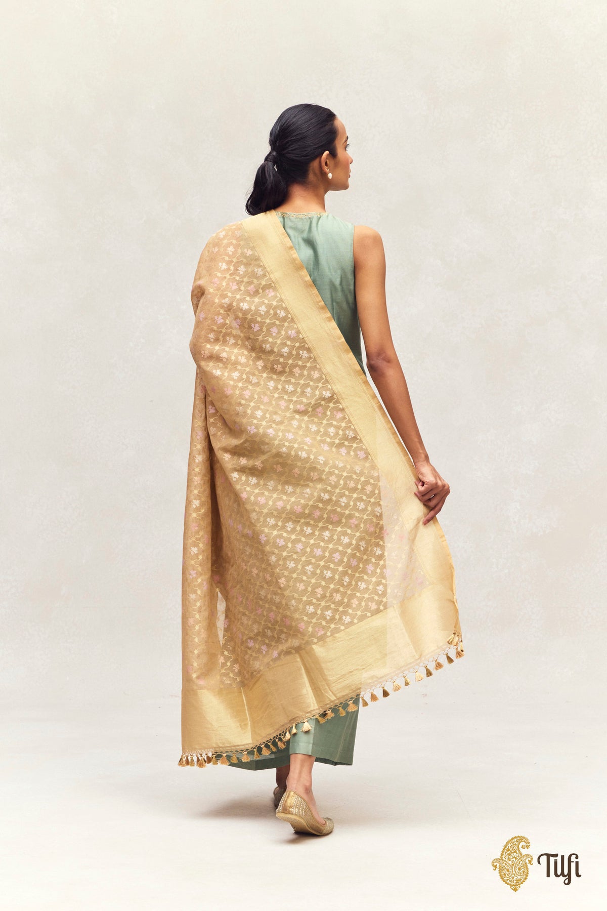 Beige Pure Cotton Jamdani Real Zari Banarasi Handloom Dupatta