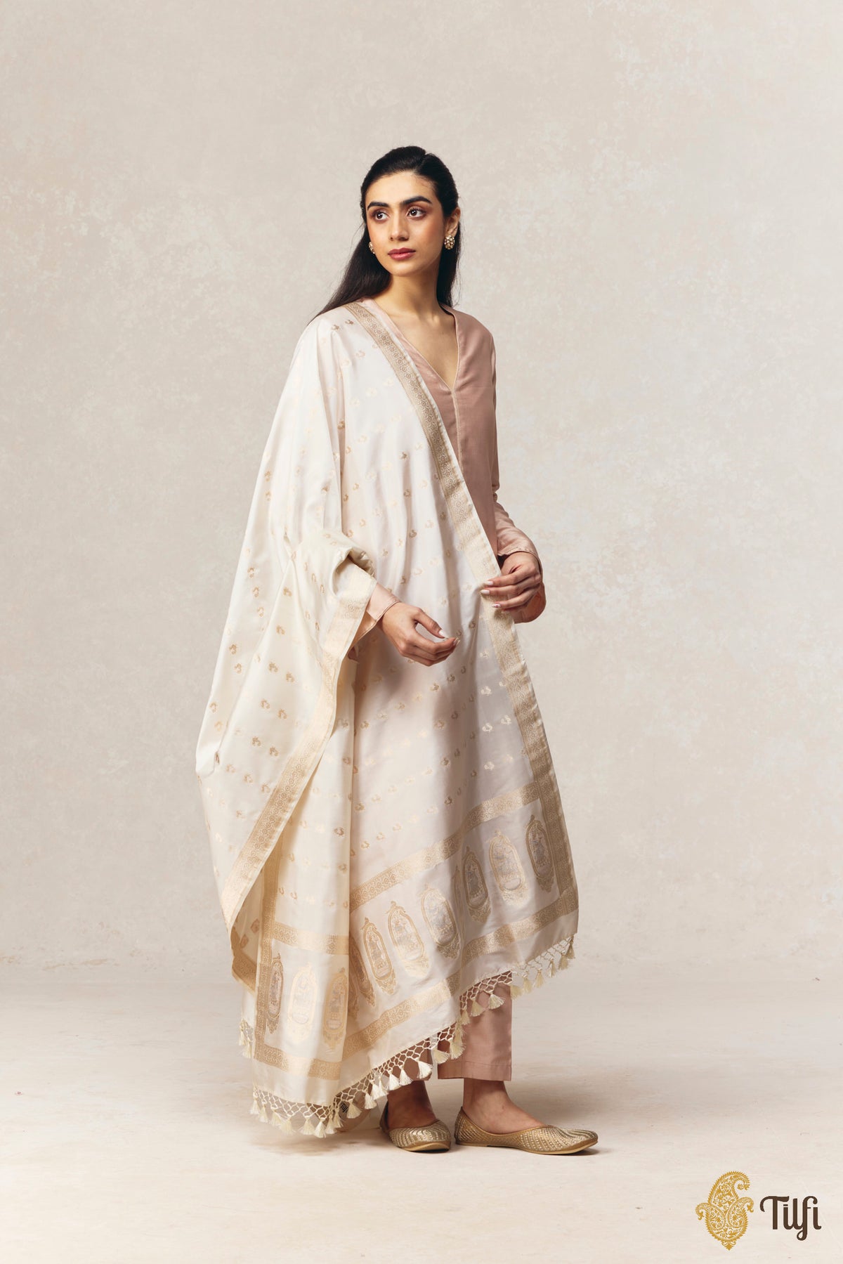 Off-White Pure Katan Silk Cutwork Bird Booti Rani Figure Dupatta