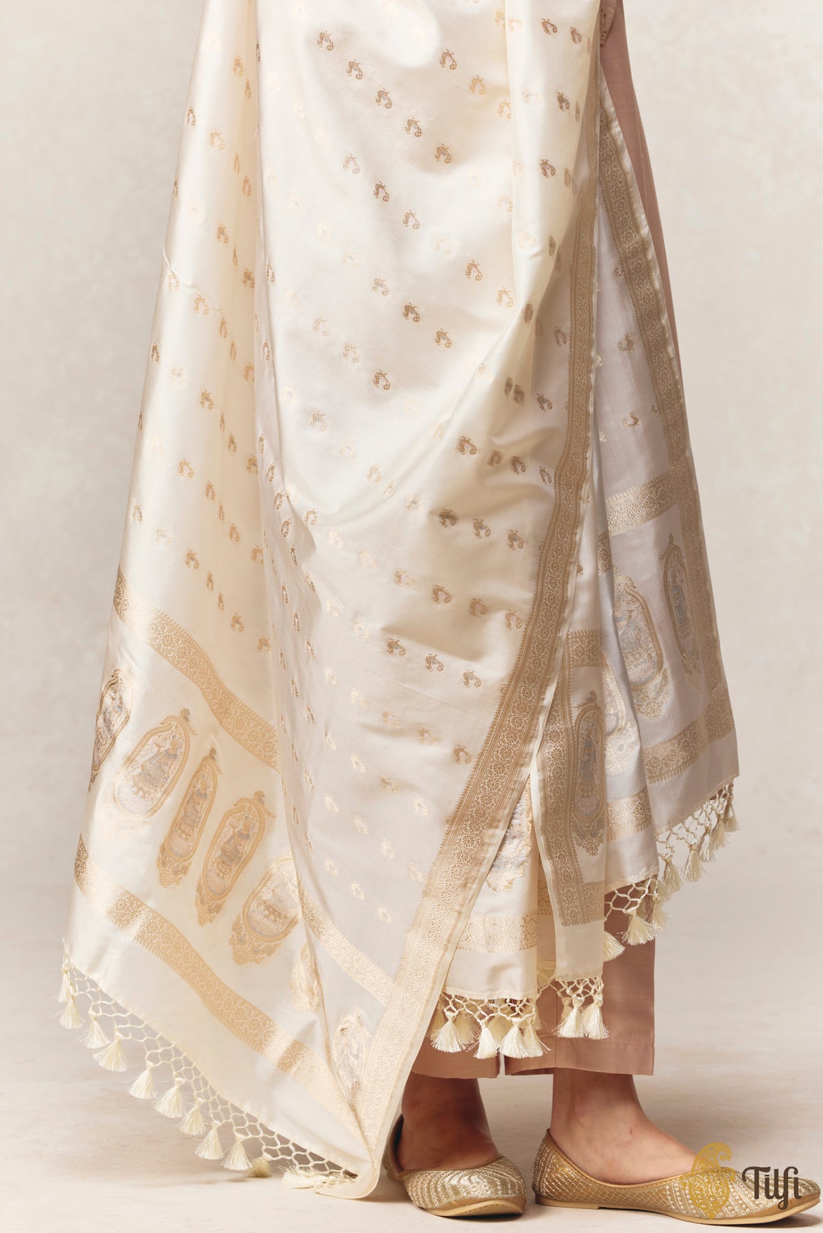 Off-White Pure Katan Silk Cutwork Bird Booti Rani Figure Dupatta