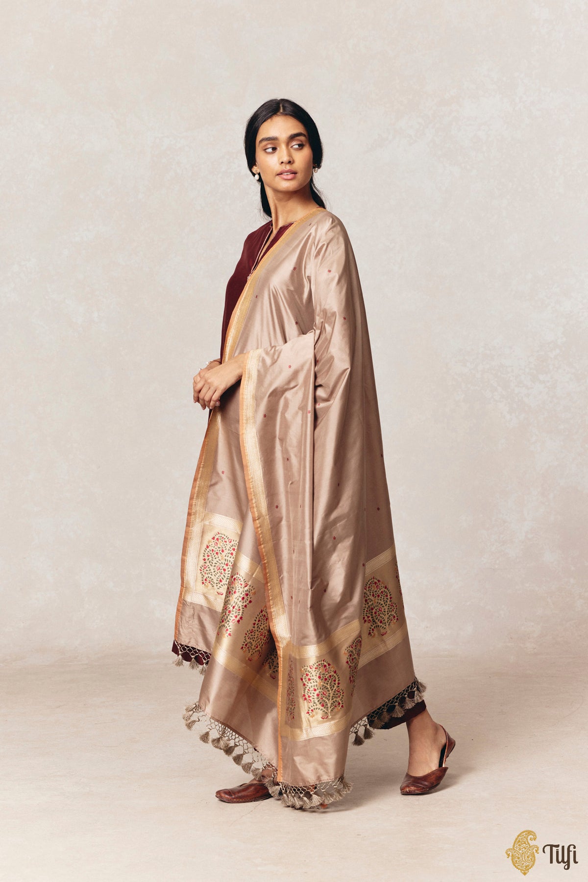 'Anar Lata' Taupe Pure Katan Silk Banarasi Handloom Dupatta