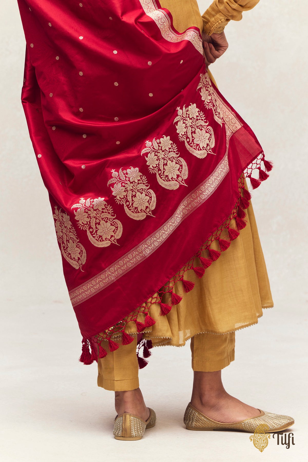 Deep Red Pure Katan Silk Banarasi Handloom Dupatta