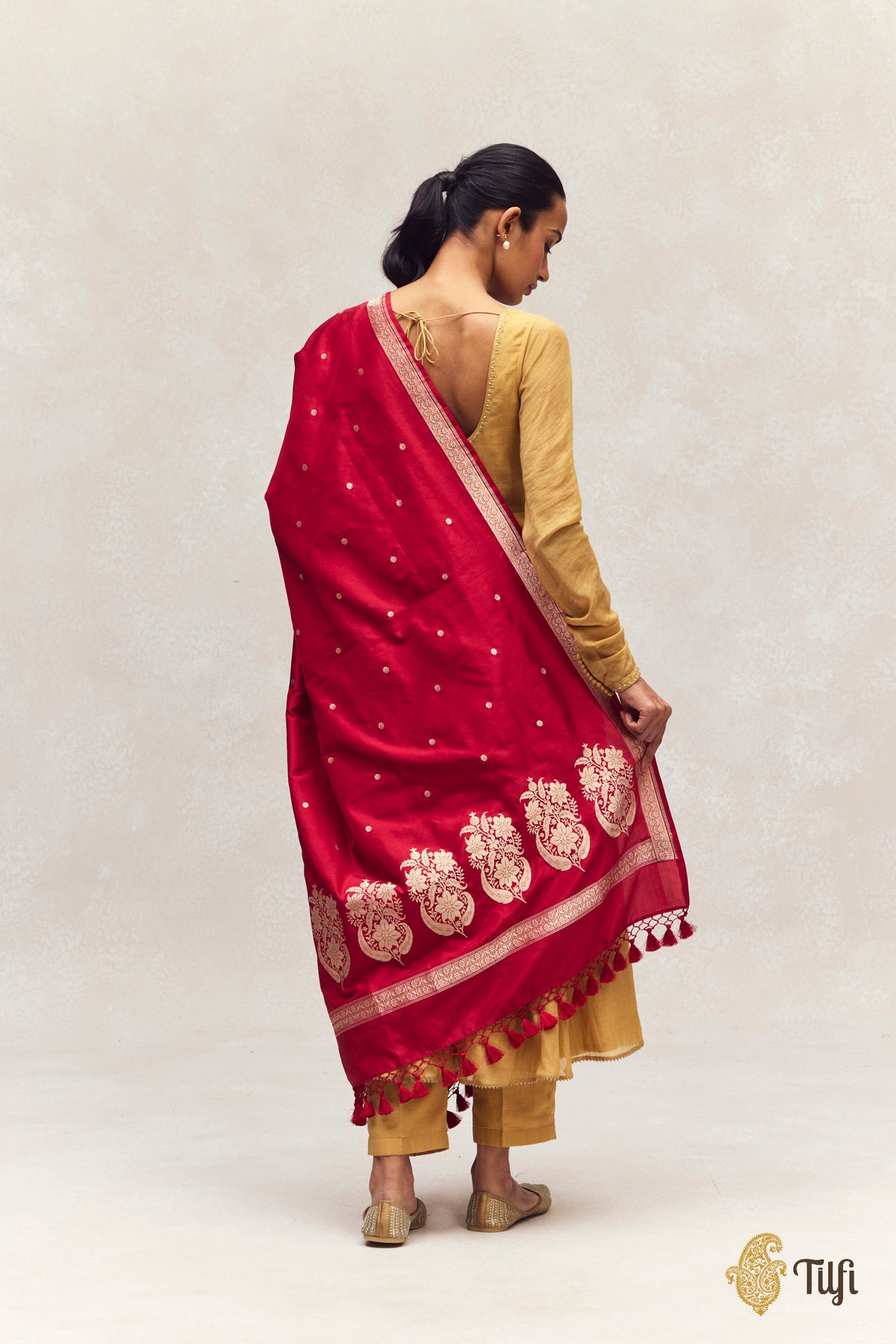 Deep Red Pure Katan Silk Banarasi Handloom Dupatta