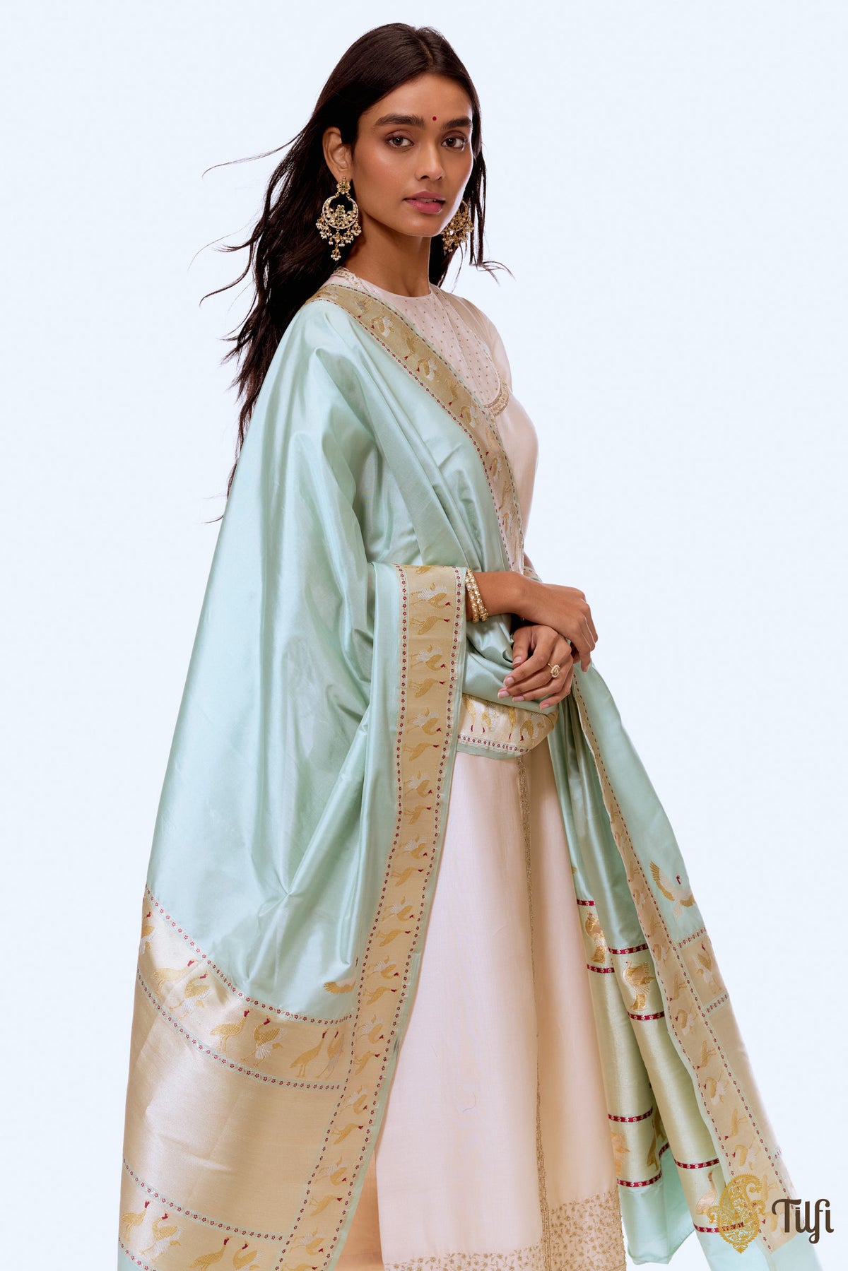 &#39;Hamsa Vilasa&#39; Pastel Blue Pure Katan Silk Banarasi Handloom Dupatta