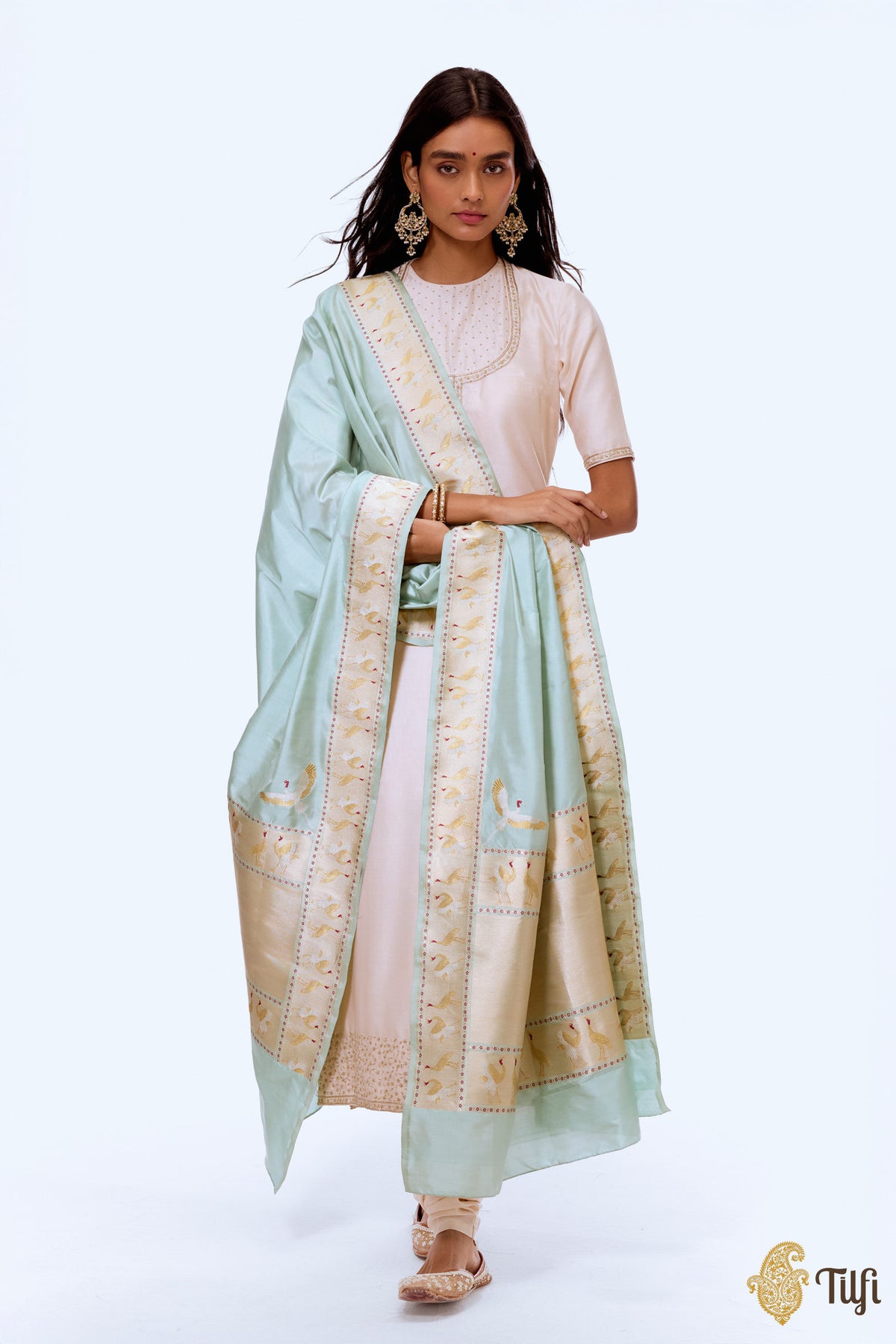 &#39;Hamsa Vilasa&#39; Pastel Blue Pure Katan Silk Banarasi Handloom Dupatta