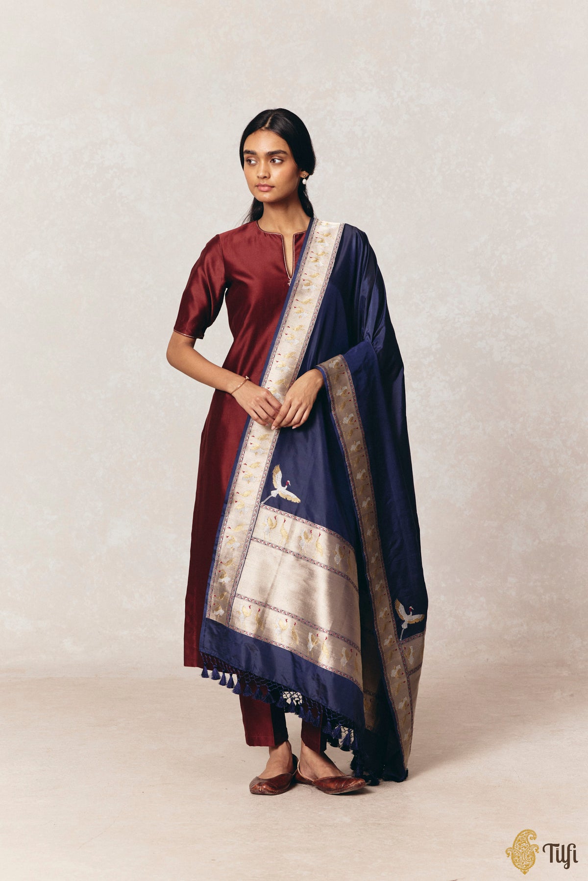 'Hamsa Vilasa' Navy Blue Pure Katan Silk Banarasi Handloom Dupatta