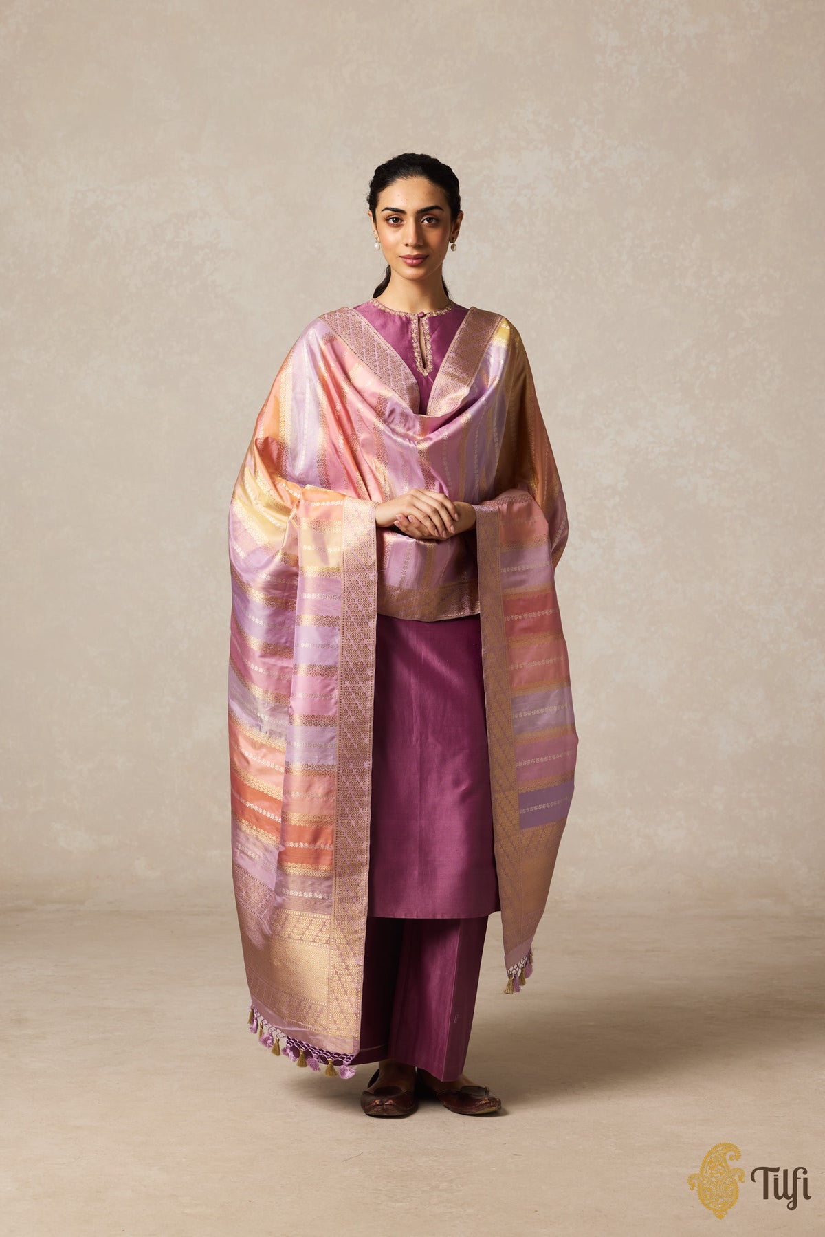 Pre-Order: Pink Lavender Pure Katan Silk Tissue Rangkat Banarasi Handloom Dupatta