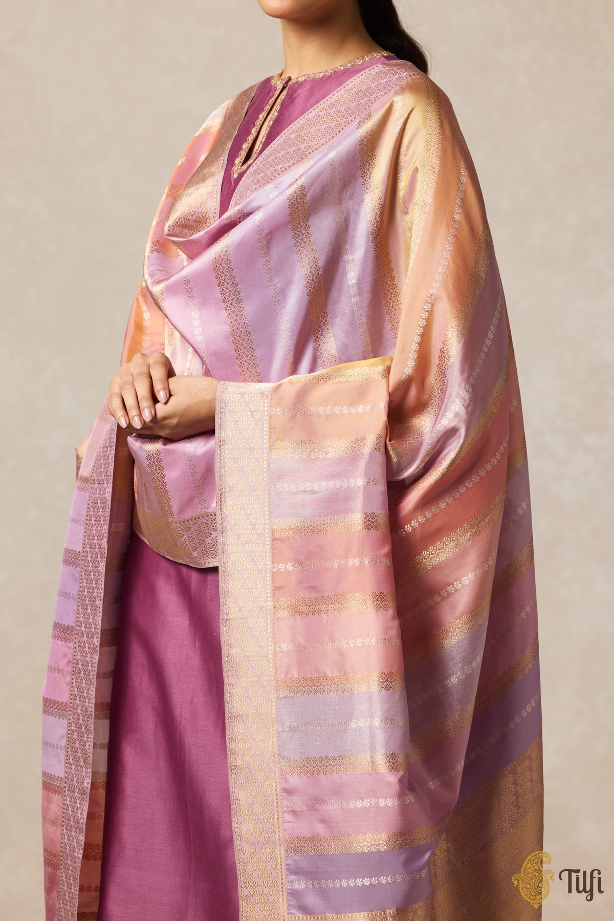 Pre-Order: Pink Lavender Pure Katan Silk Tissue Rangkat Banarasi Handloom Dupatta