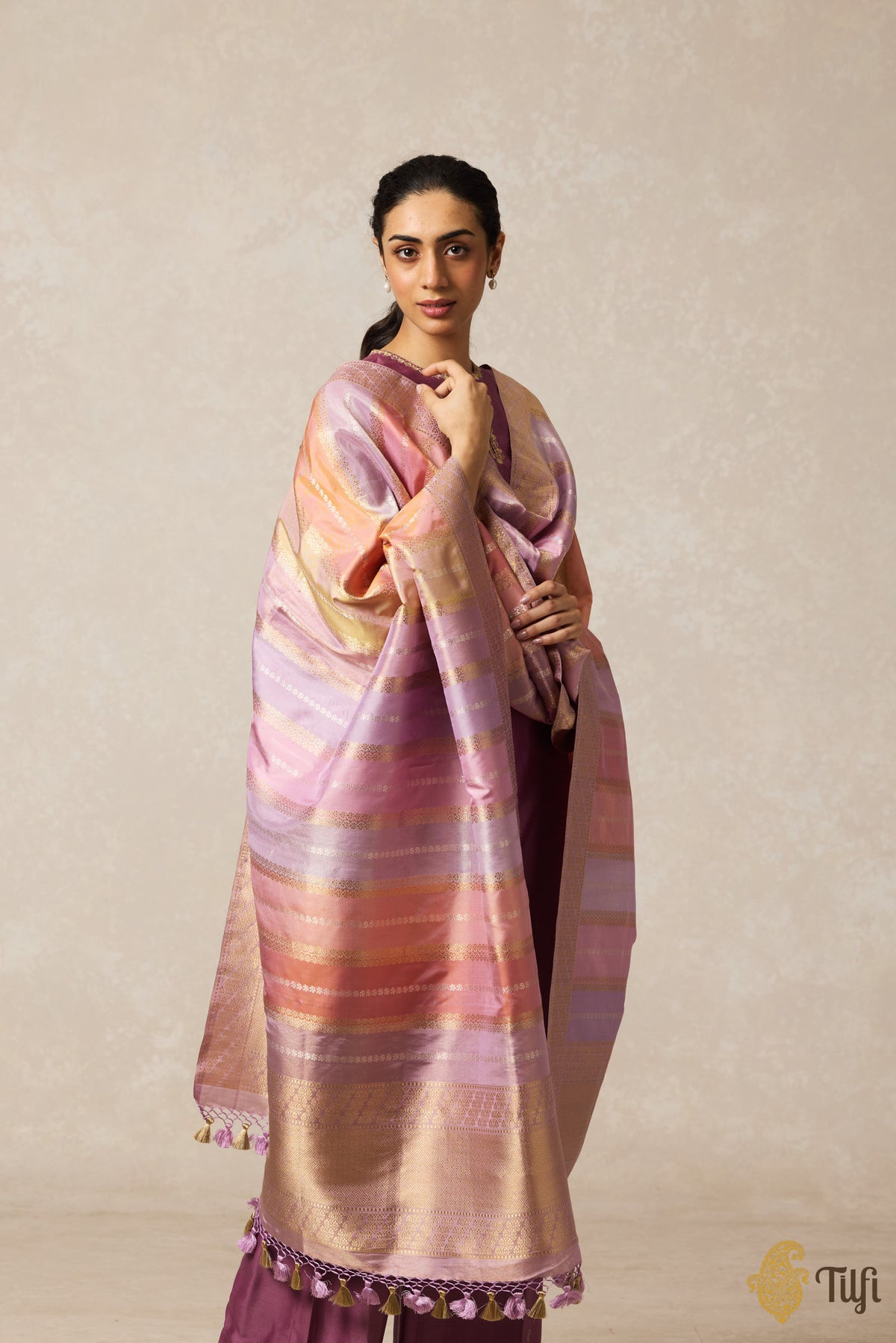 Pre-Order: Pink Lavender Pure Katan Silk Tissue Rangkat Banarasi Handloom Dupatta
