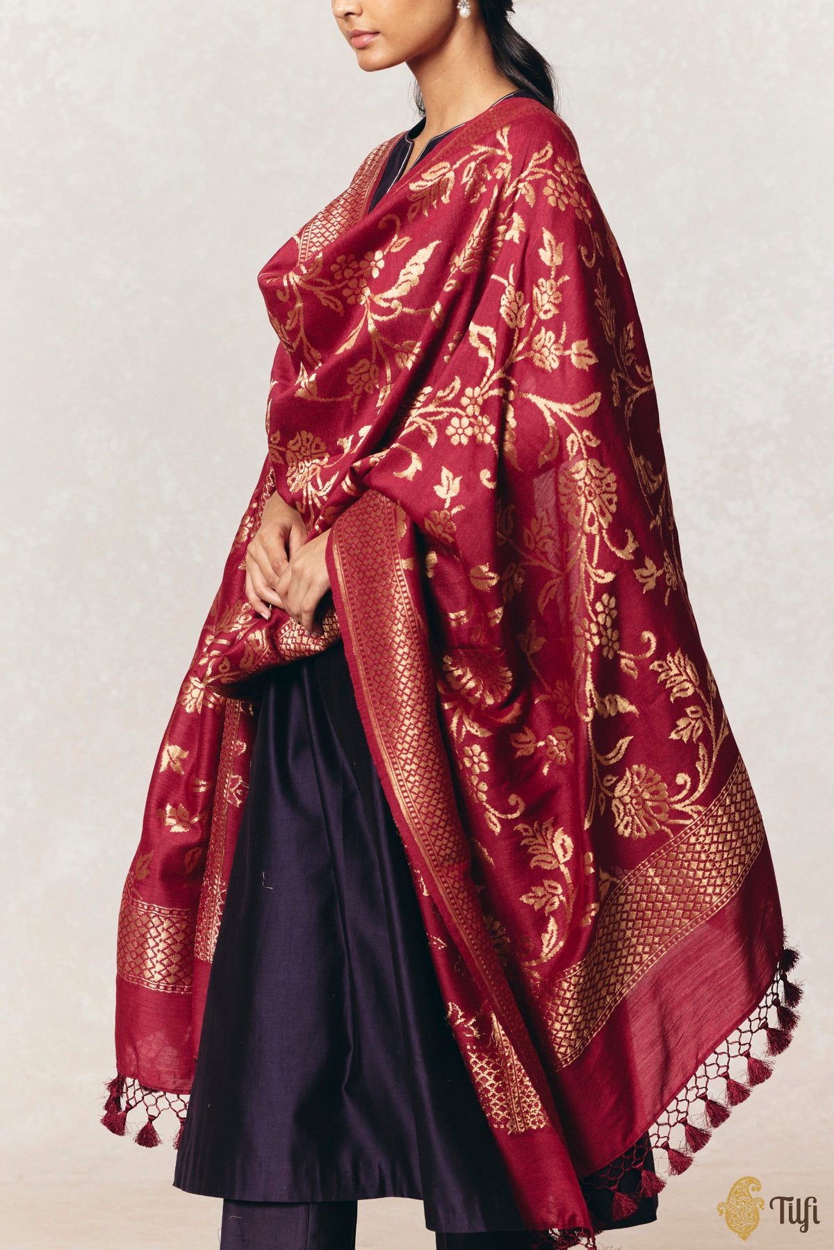 Dark Maroon Pure Monga Silk Banarasi Handloom Dupatta