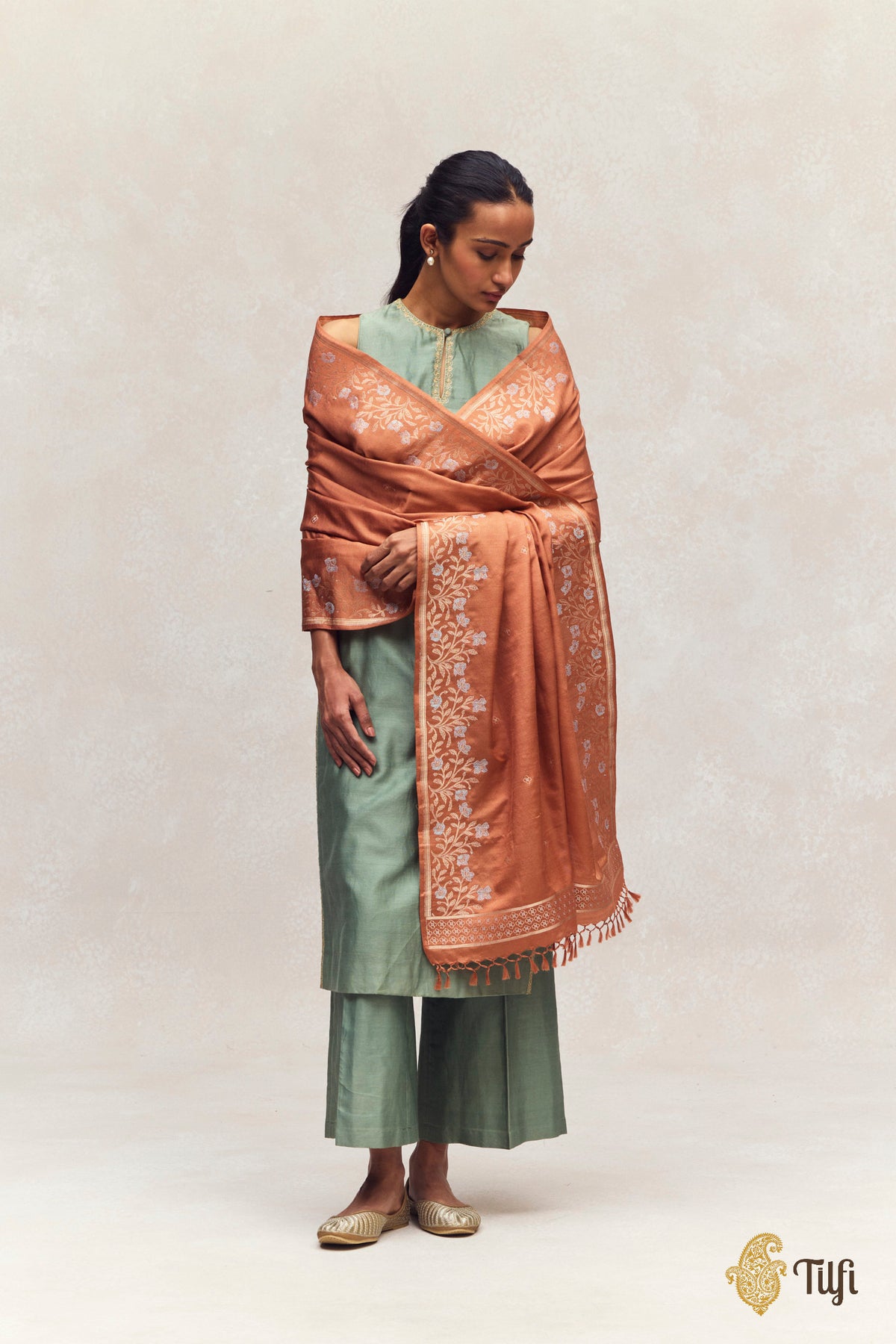 Coral Peach Silk-Wool Banarasi Handloom Dupatta