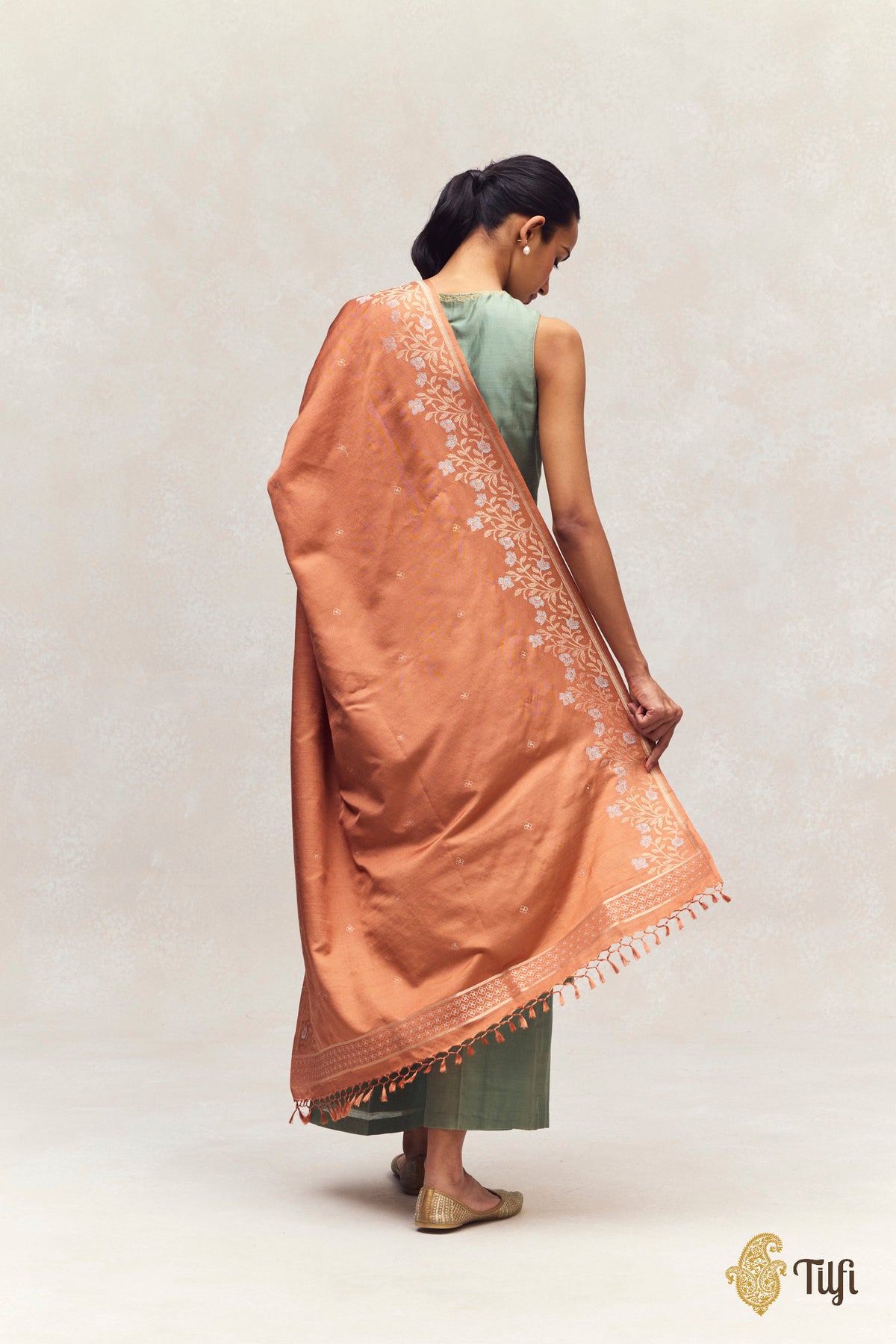 Coral Peach Silk-Wool Banarasi Handloom Dupatta