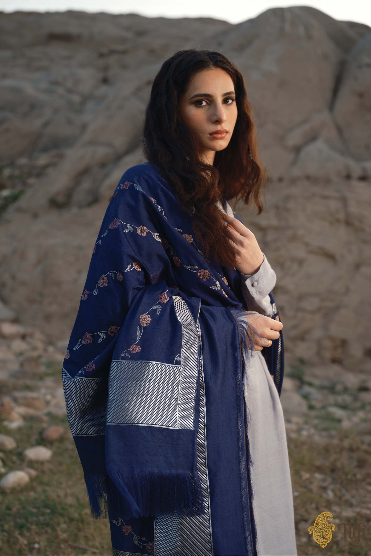 Navy Blue Silk-Wool Banarasi Handloom Dupatta