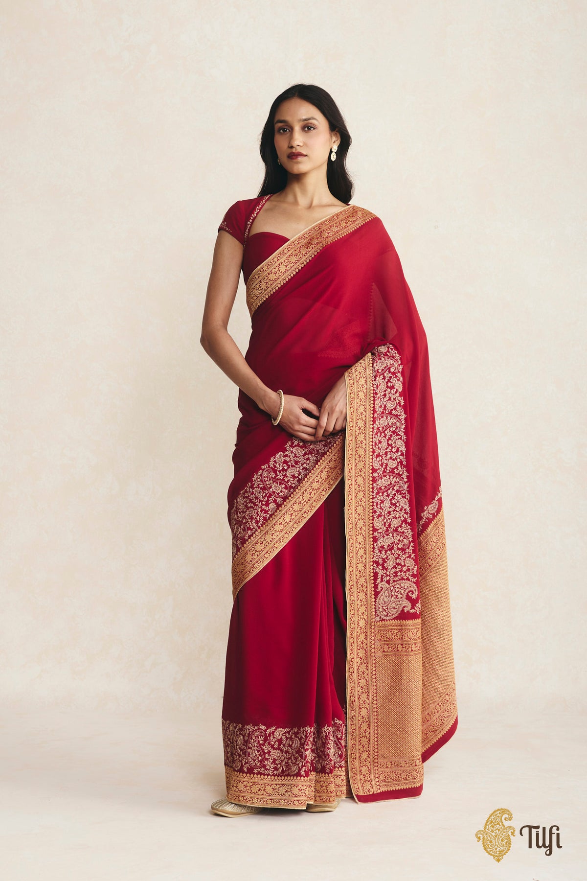 Red Pure Handwoven Georgette Hand-Embroidered Saree