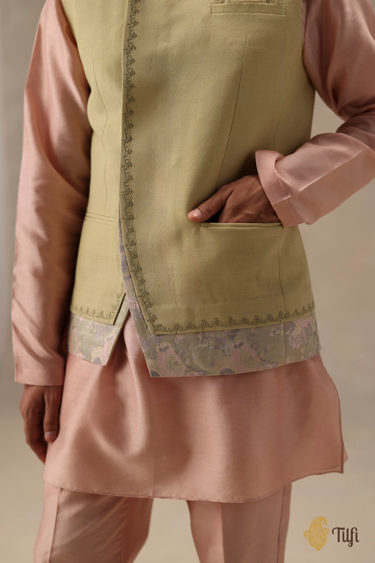 Green Pure Monga Silk Handwoven Sadri