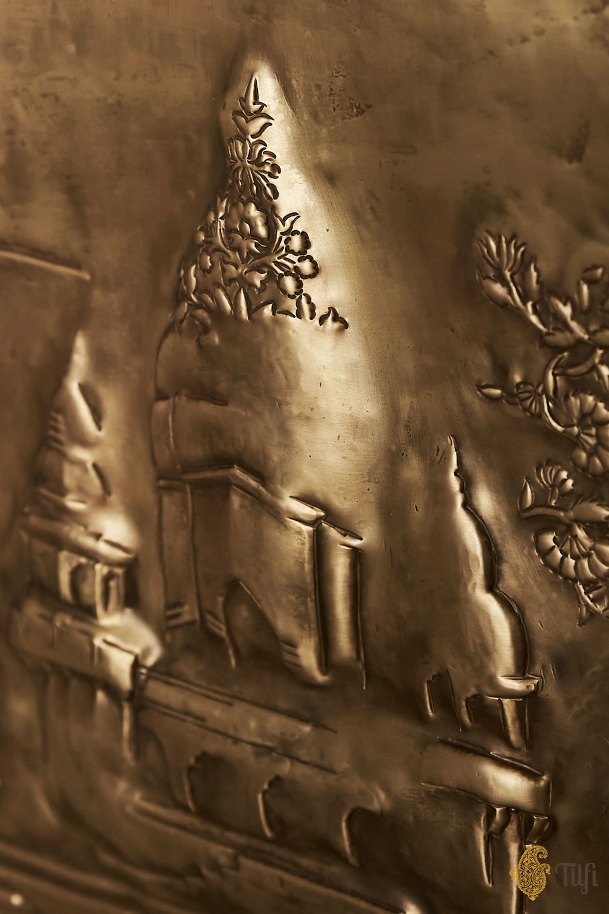 'Kashi' Undulated Pure Brass Metal Repoussé Art