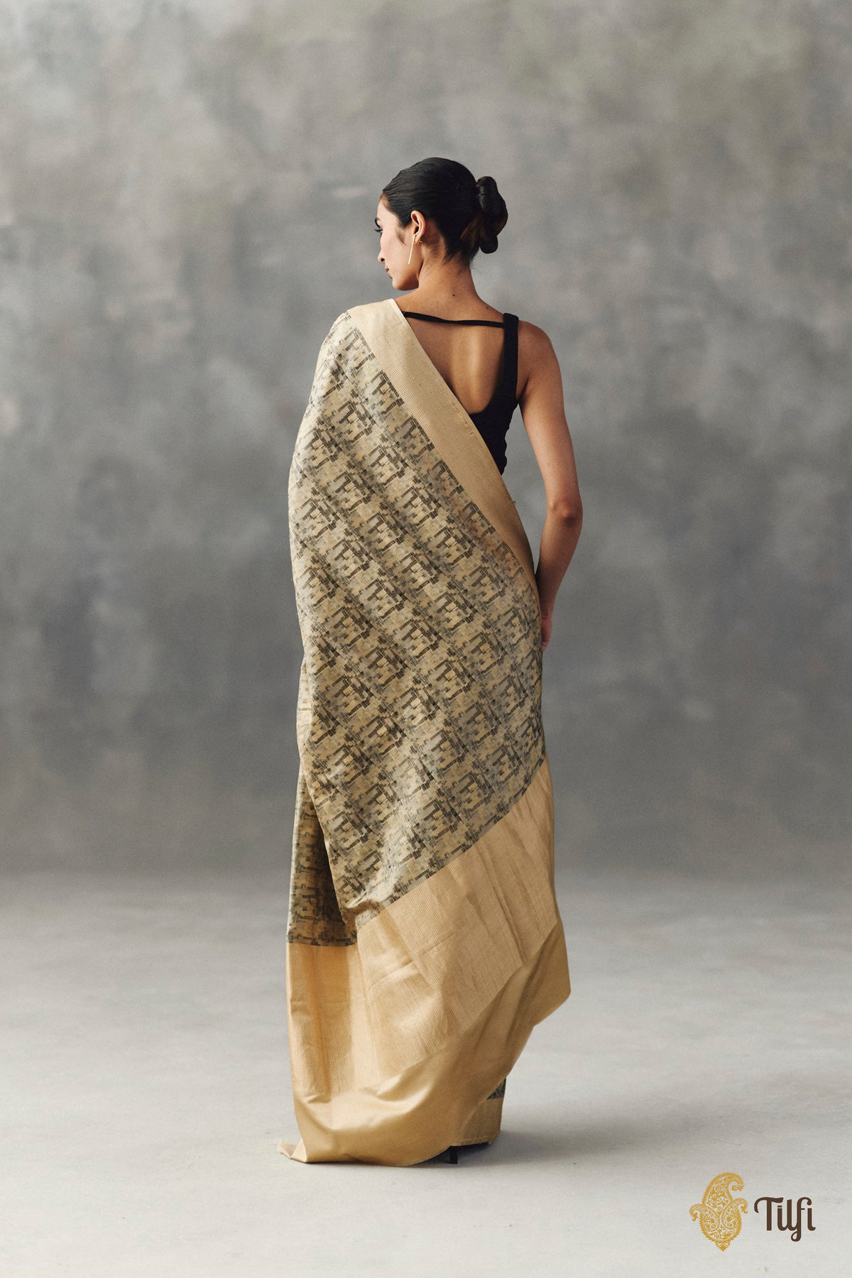 Pre-Order: 'Prerana' Beige Pure Soft Satin Silk Banarasi Handloom Saree