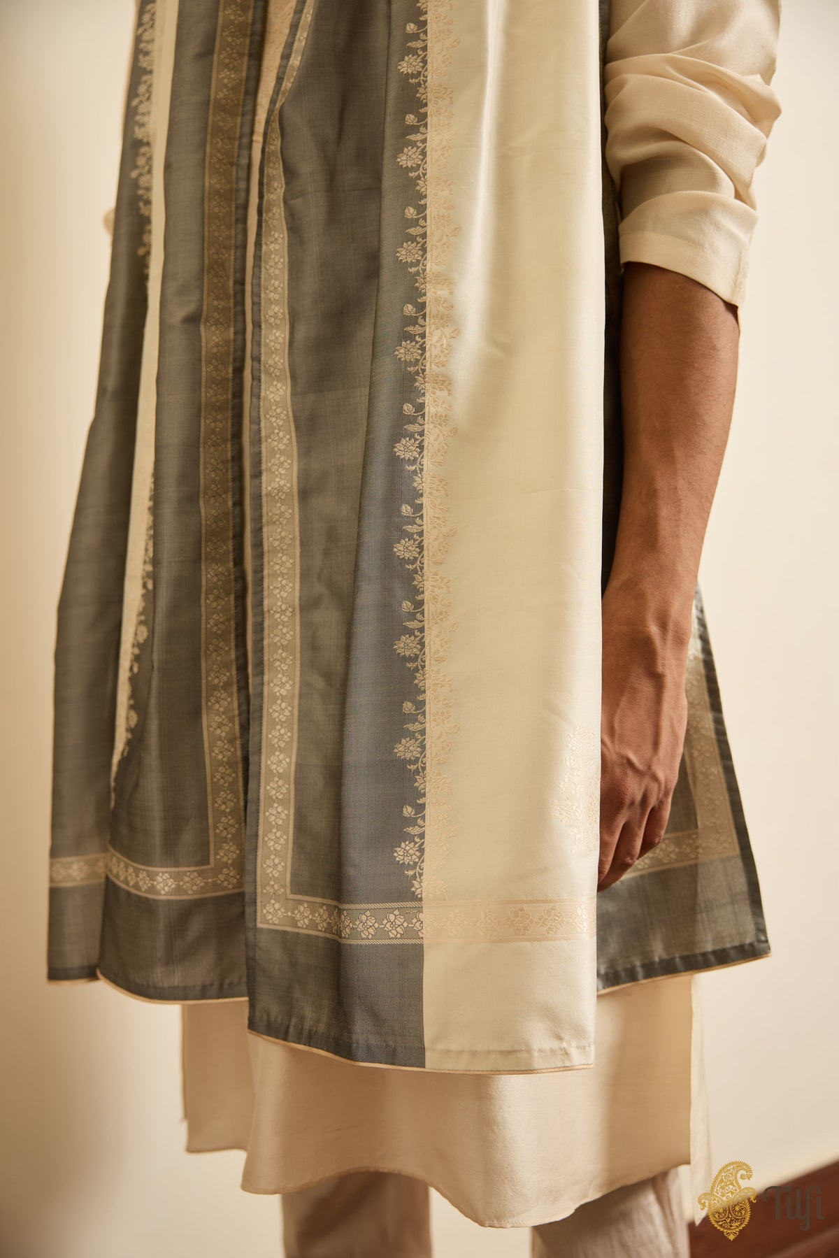 Off-White-Grey Pure Katan Silk Banarasi Handloom Stole