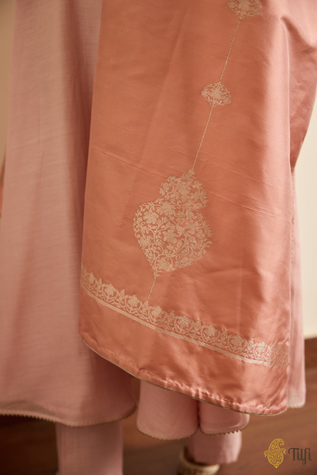 Old Rose Pink Pure Katan Silk Banarasi Handloom Stole