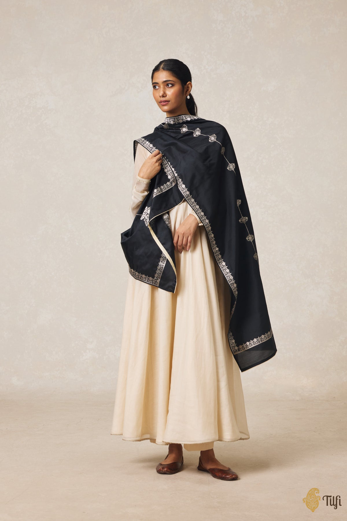 Pre-Order: Black Pure Katan Silk Banarasi Handloom Stole