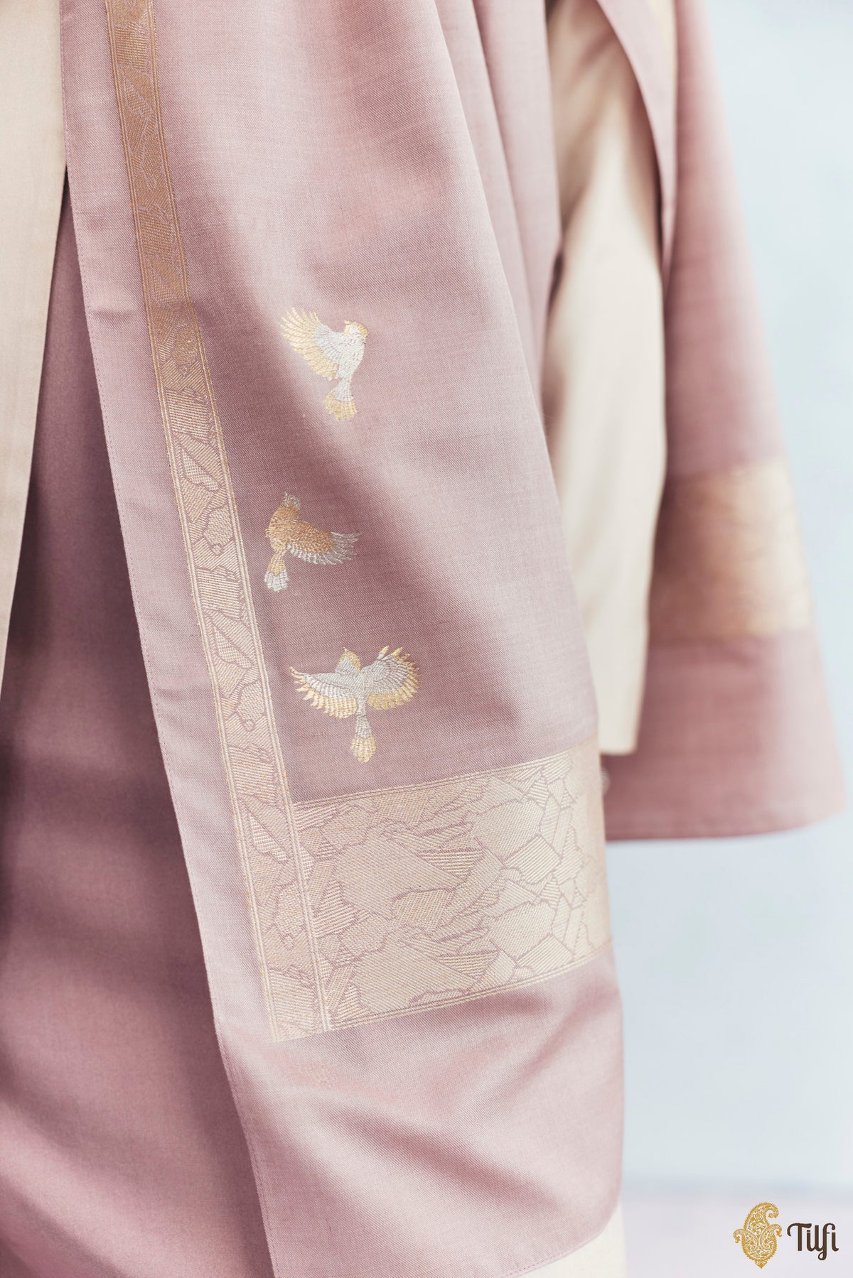 'Celine' Nude Pink Silk-Pashmina Wool Banarasi Handloom Stole