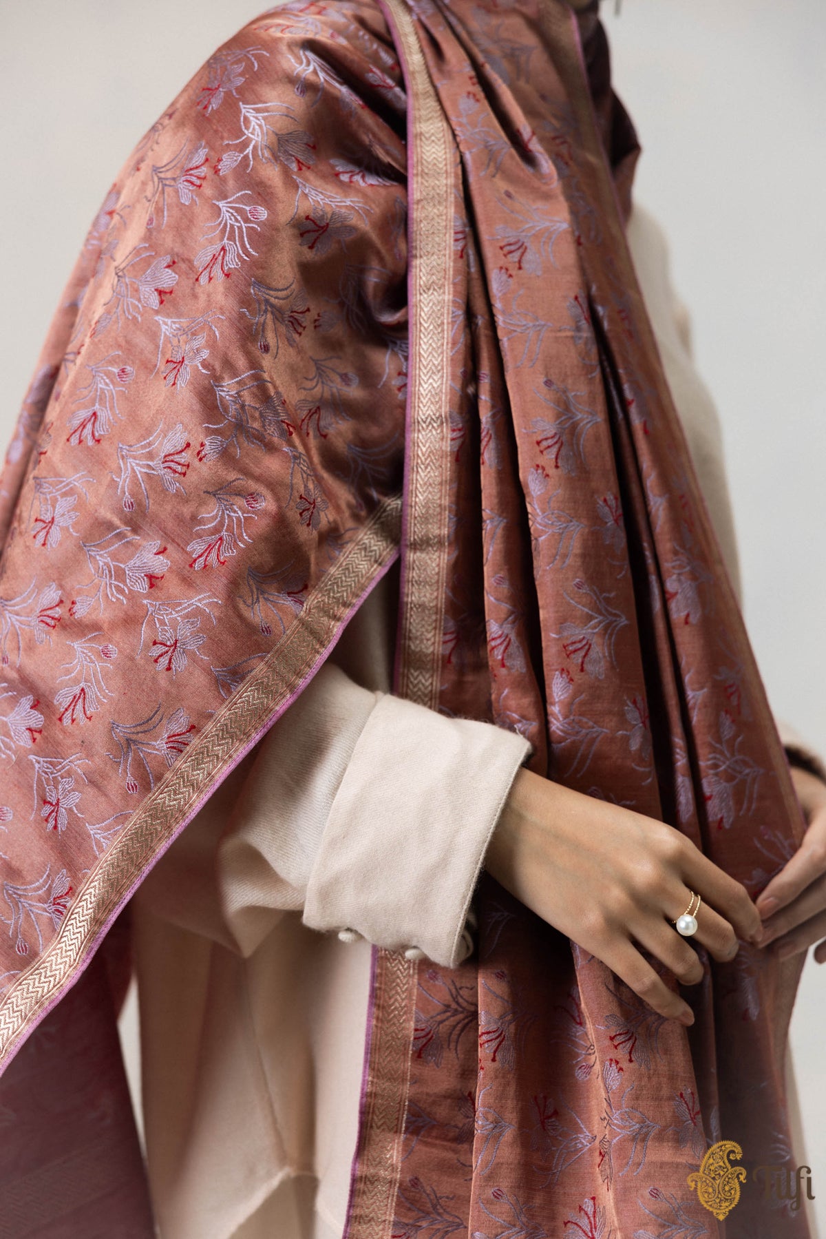 Brown Silk-Wool Banarasi Handloom Stole