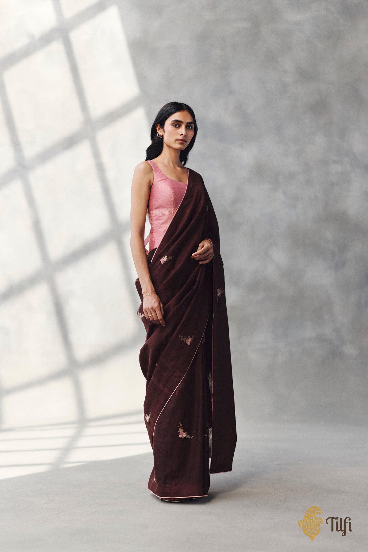 Pre-Order:'Nilima' Dark Brown Pure Cotton Linen Banarasi Handloom Saree