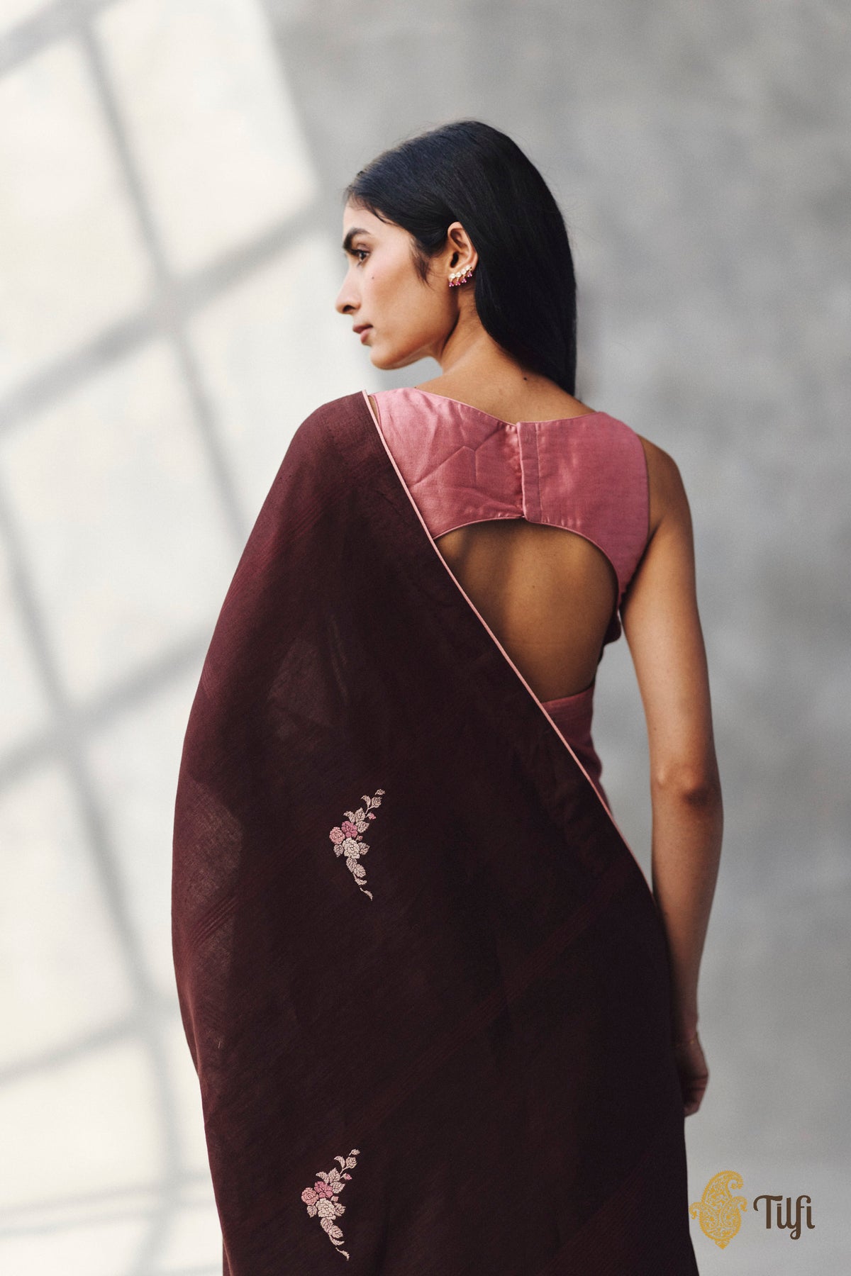 Pre-Order:'Nilima' Dark Brown Pure Cotton Linen Banarasi Handloom Saree
