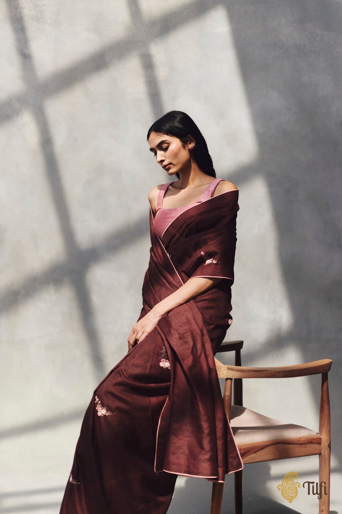 Pre-Order:'Nilima' Dark Brown Pure Cotton Linen Banarasi Handloom Saree