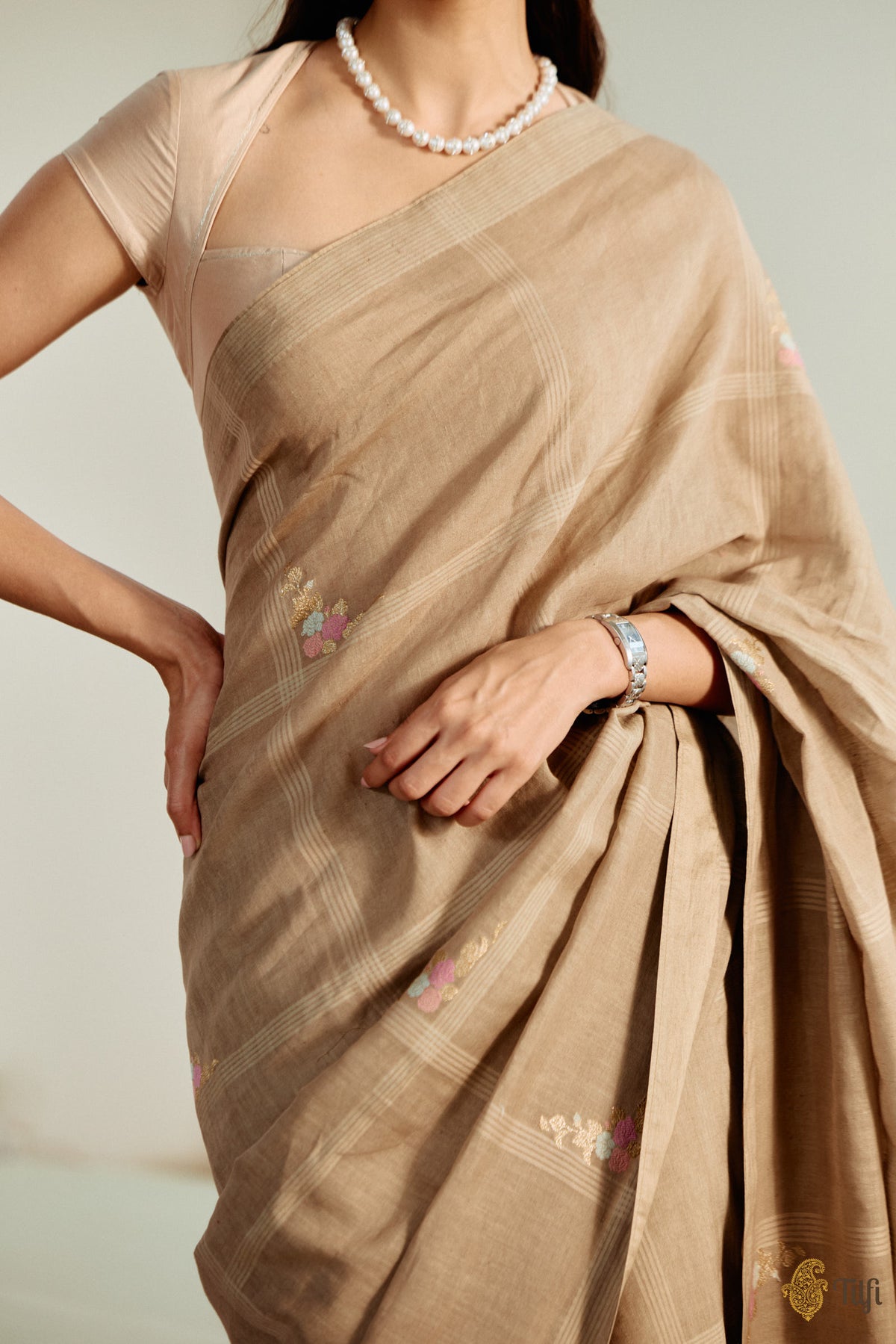 'Nilima' Beige-Brown Pure Cotton Linen Banarasi Handloom Saree