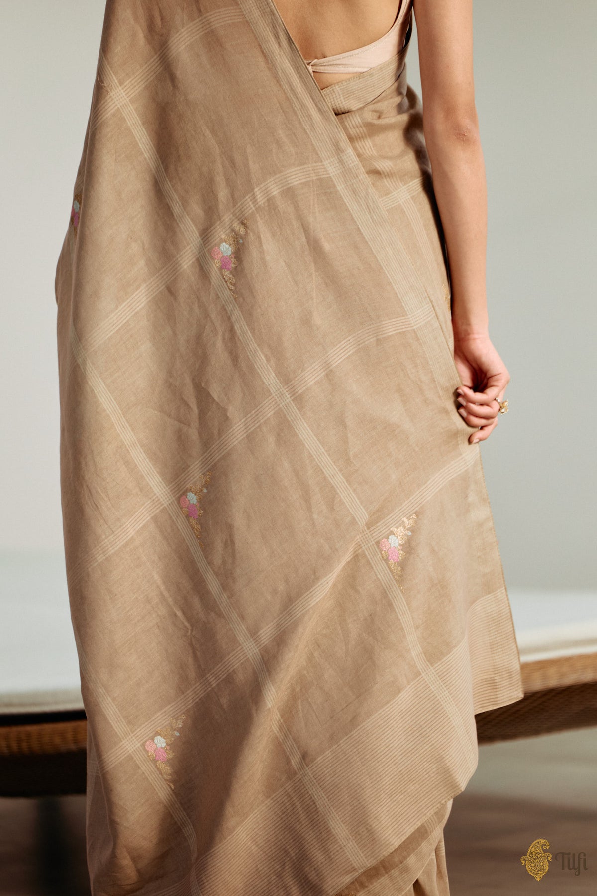 'Nilima' Beige-Brown Pure Cotton Linen Banarasi Handloom Saree