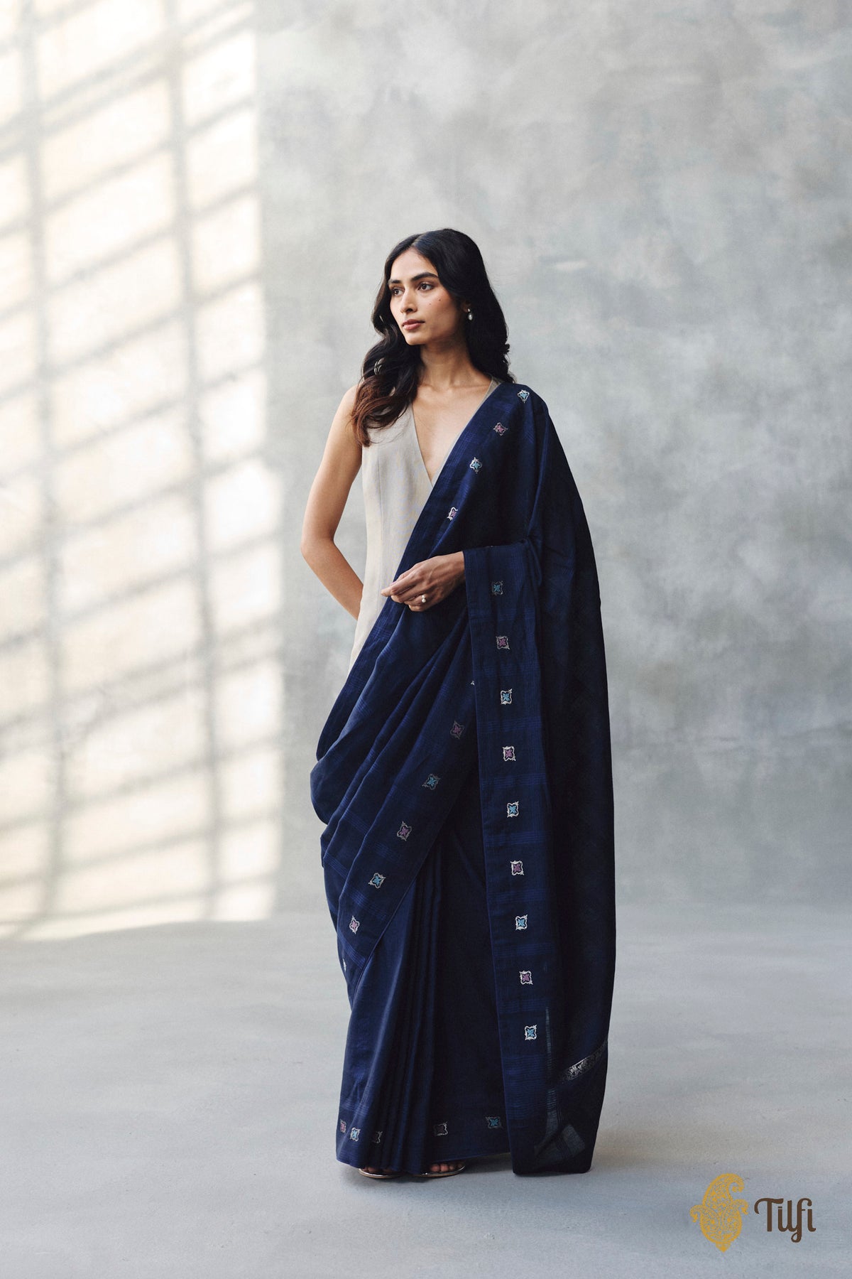 'Arpita' Navy Blue Pure Cotton Linen Banarasi Handloom Saree