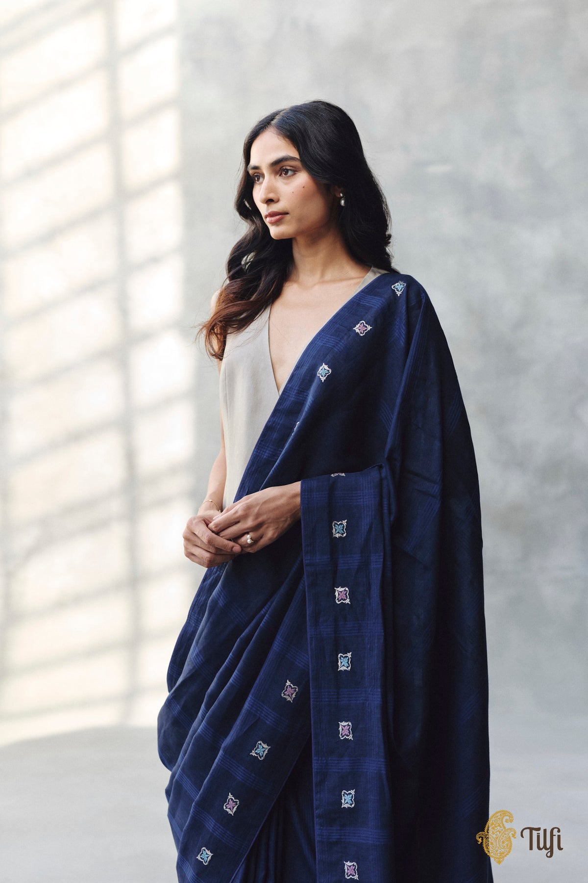 'Arpita' Navy Blue Pure Cotton Linen Banarasi Handloom Saree