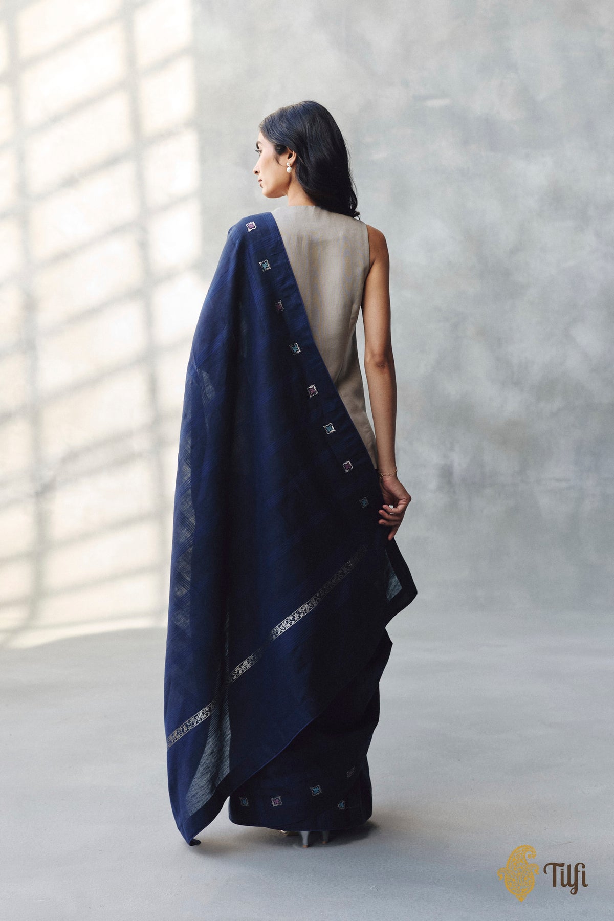'Arpita' Navy Blue Pure Cotton Linen Banarasi Handloom Saree